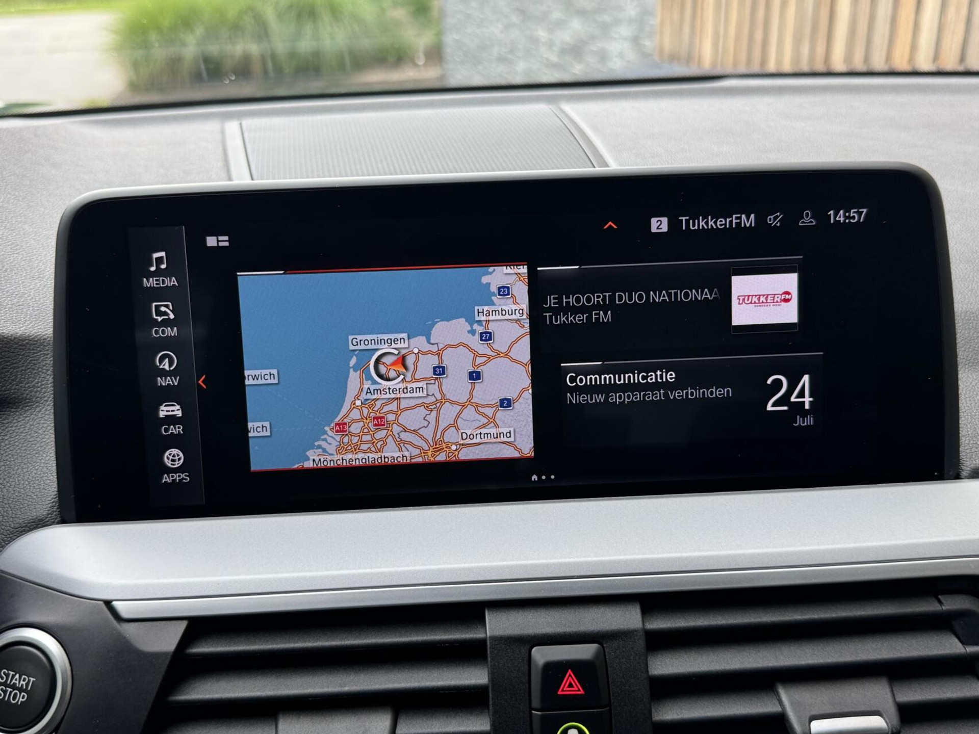 BMW X3 xDrive30e Automaat | Stoelverwarming | Leer | 20 inch lichtmetalen velgen | LED verlichting | Apple CarPlay | Cruise control | Climate control | Metallic lak | Parkeersensoren voor en achter 46635833-13.jpg | Timcars.nl