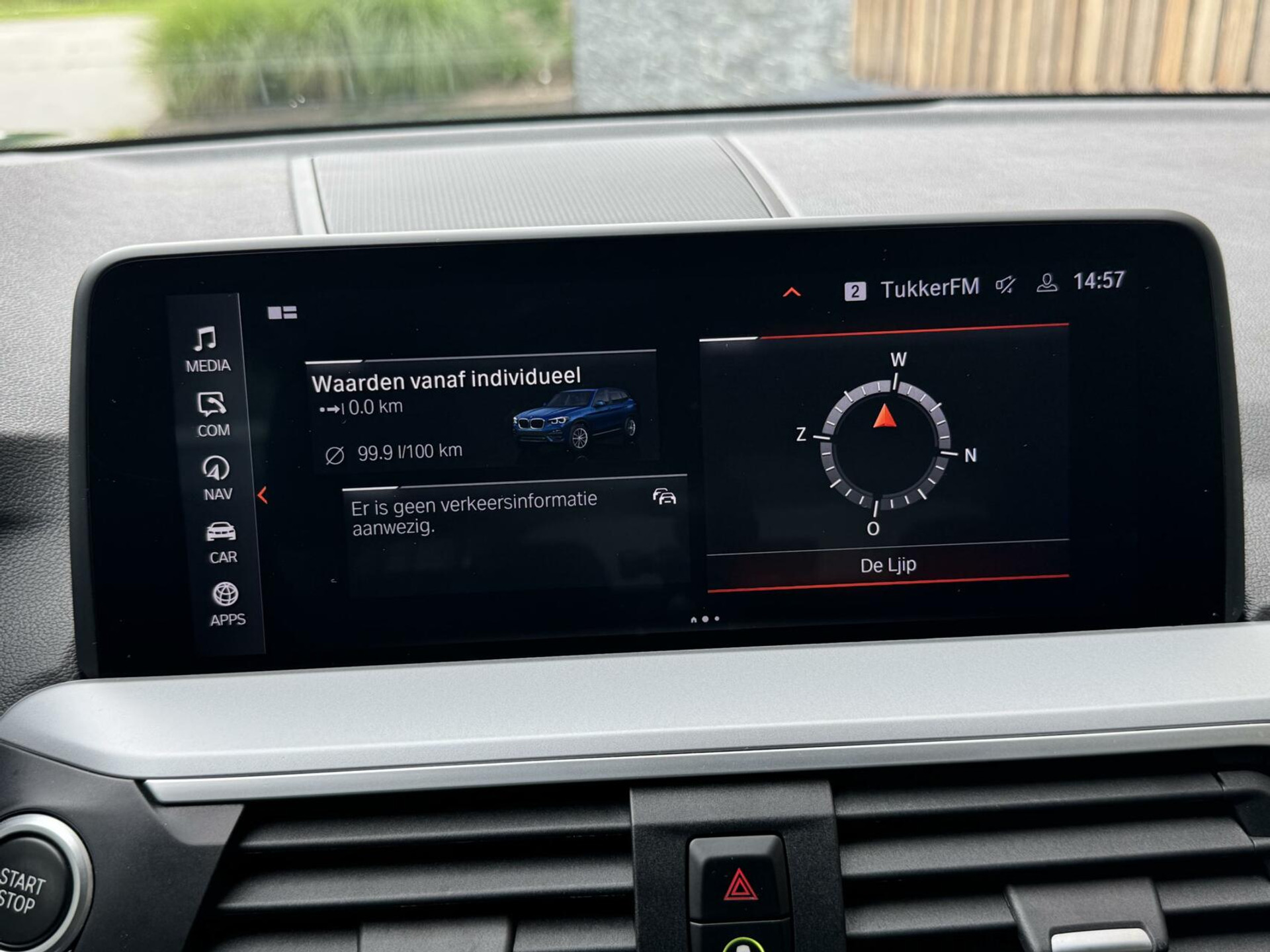 BMW X3 xDrive30e Automaat | Stoelverwarming | Leer | 20 inch lichtmetalen velgen | LED verlichting | Apple CarPlay | Cruise control | Climate control | Metallic lak | Parkeersensoren voor en achter 46635833-30.jpg | Timcars.nl