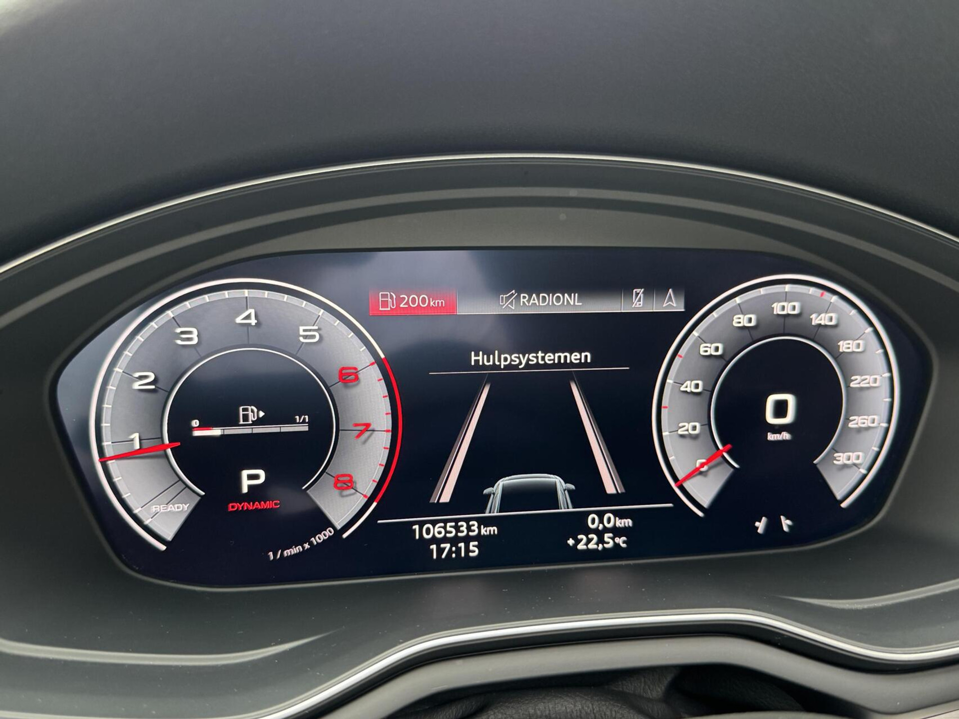 Audi A4 Avant 35 TFSI S-line Automaat | Panoramadak | Adaptieve cruise control | Grootlicht assistentie| Afgevlakt stuurwiel | Climate control | Getint glas | Zwart optiek | Parkeersensoren voor en achter 46807386-4.jpg | Timcars.nl