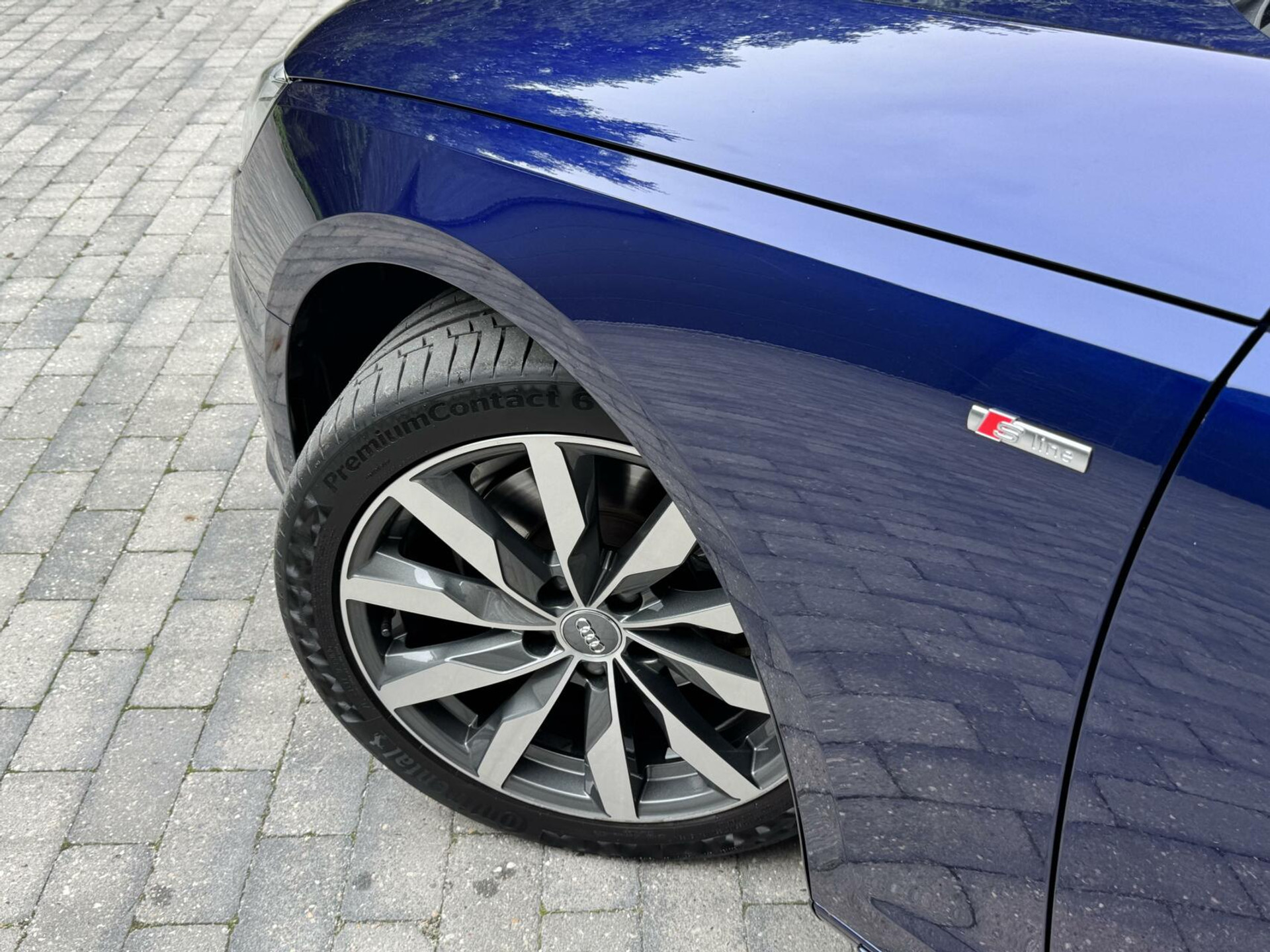 Audi A4 Avant 35 TFSI S-line Automaat | Panoramadak | Adaptieve cruise control | Grootlicht assistentie| Afgevlakt stuurwiel | Climate control | Getint glas | Zwart optiek | Parkeersensoren voor en achter 46807386-54.jpg | Timcars.nl