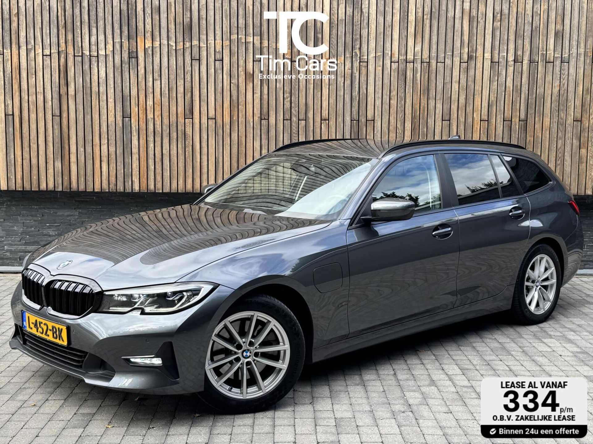 BMW 3 Serie Touring 320e High Executive Automaat | Trekhaak elektrisch | Navigatiesysteem | Laser LED | Draadloze telefoonlader | Apple CarPlay | Getint glas | Metallic lak | Sportleer | Parkeersensoren voor en achter 47381688-0.jpg | Timcars.nl