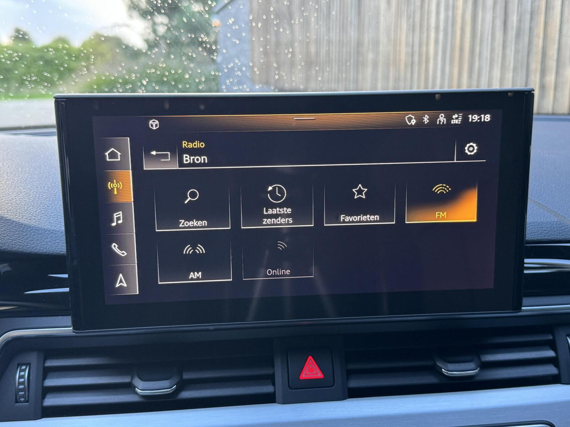 Audi A4 Avant 35 TFSI S-line Automaat | Quantumgrijs | LED | Getint glas | Afgevlakt stuurwiel | Navigatiesysteem | Apple CarPlay | Climate control | Cruise control | Parkeersensoren achter 47383857-15.jpg | Timcars.nl