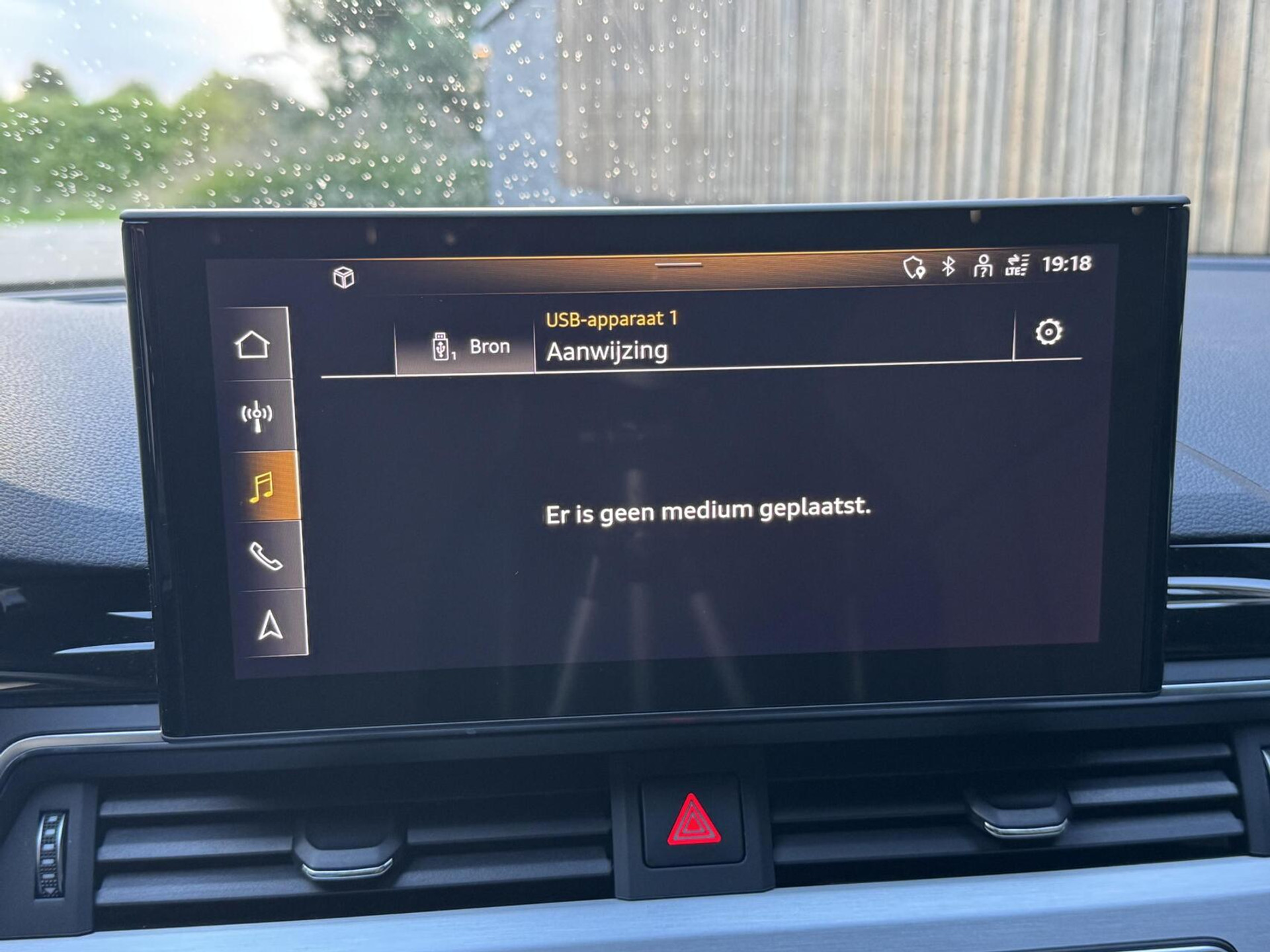 Audi A4 Avant 35 TFSI S-line Automaat | Quantumgrijs | LED | Getint glas | Afgevlakt stuurwiel | Navigatiesysteem | Apple CarPlay | Climate control | Cruise control | Parkeersensoren achter 47383857-16.jpg | Timcars.nl