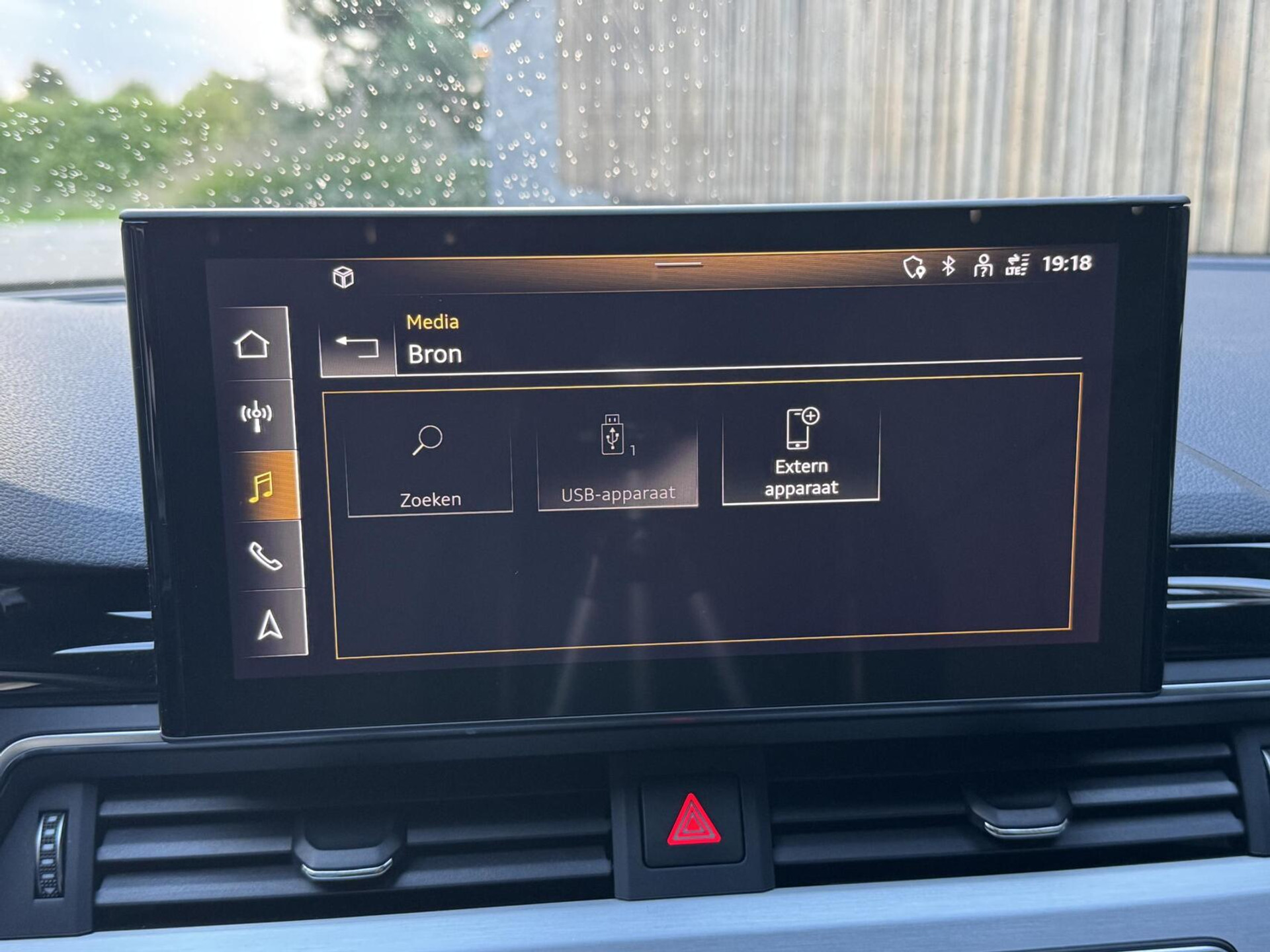 Audi A4 Avant 35 TFSI S-line Automaat | Quantumgrijs | LED | Getint glas | Afgevlakt stuurwiel | Navigatiesysteem | Apple CarPlay | Climate control | Cruise control | Parkeersensoren achter 47383857-17.jpg | Timcars.nl