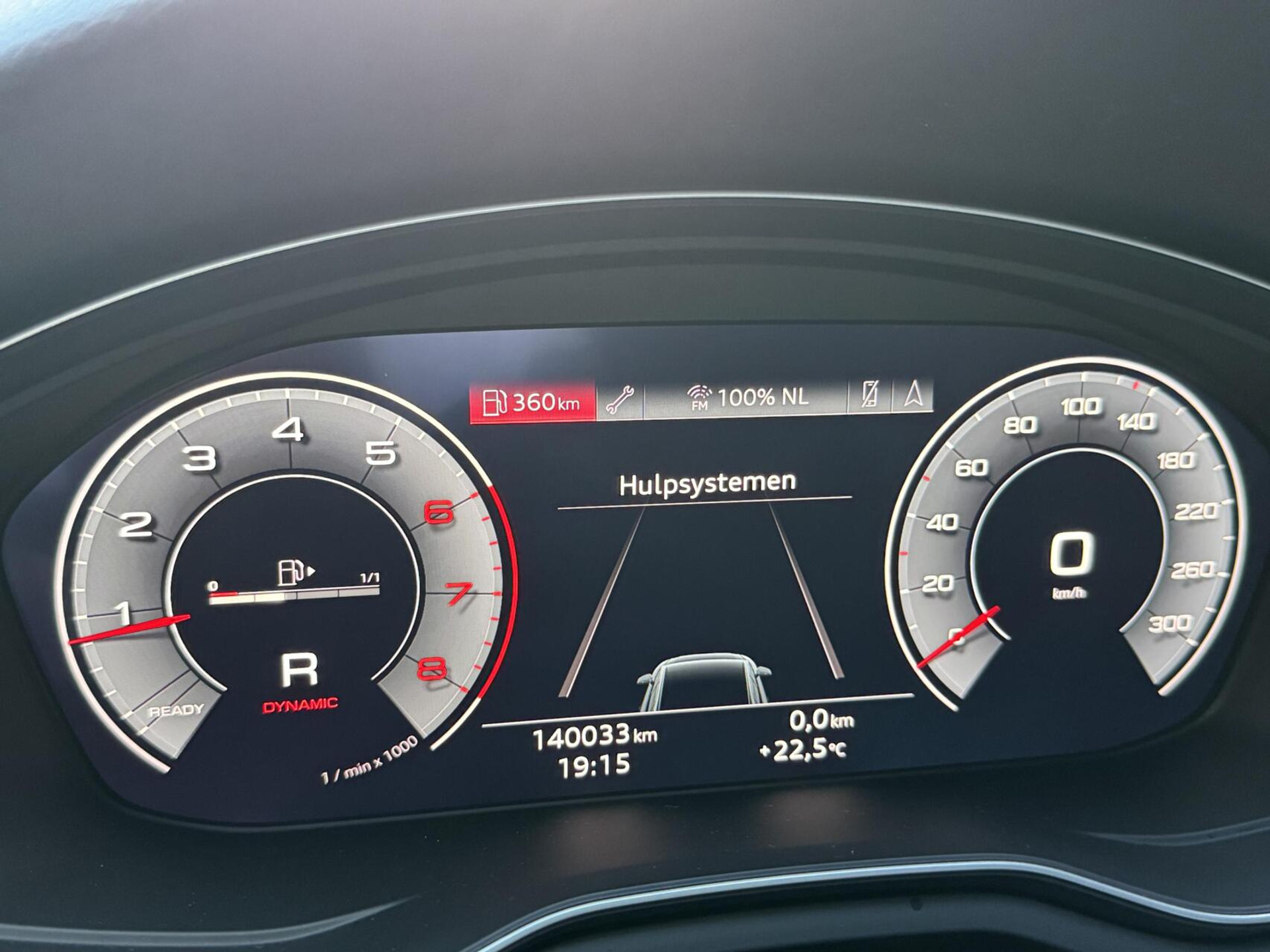 Audi A4 Avant 35 TFSI S-line Automaat | Quantumgrijs | LED | Getint glas | Afgevlakt stuurwiel | Navigatiesysteem | Apple CarPlay | Climate control | Cruise control | Parkeersensoren achter 47383857-3.jpg | Timcars.nl