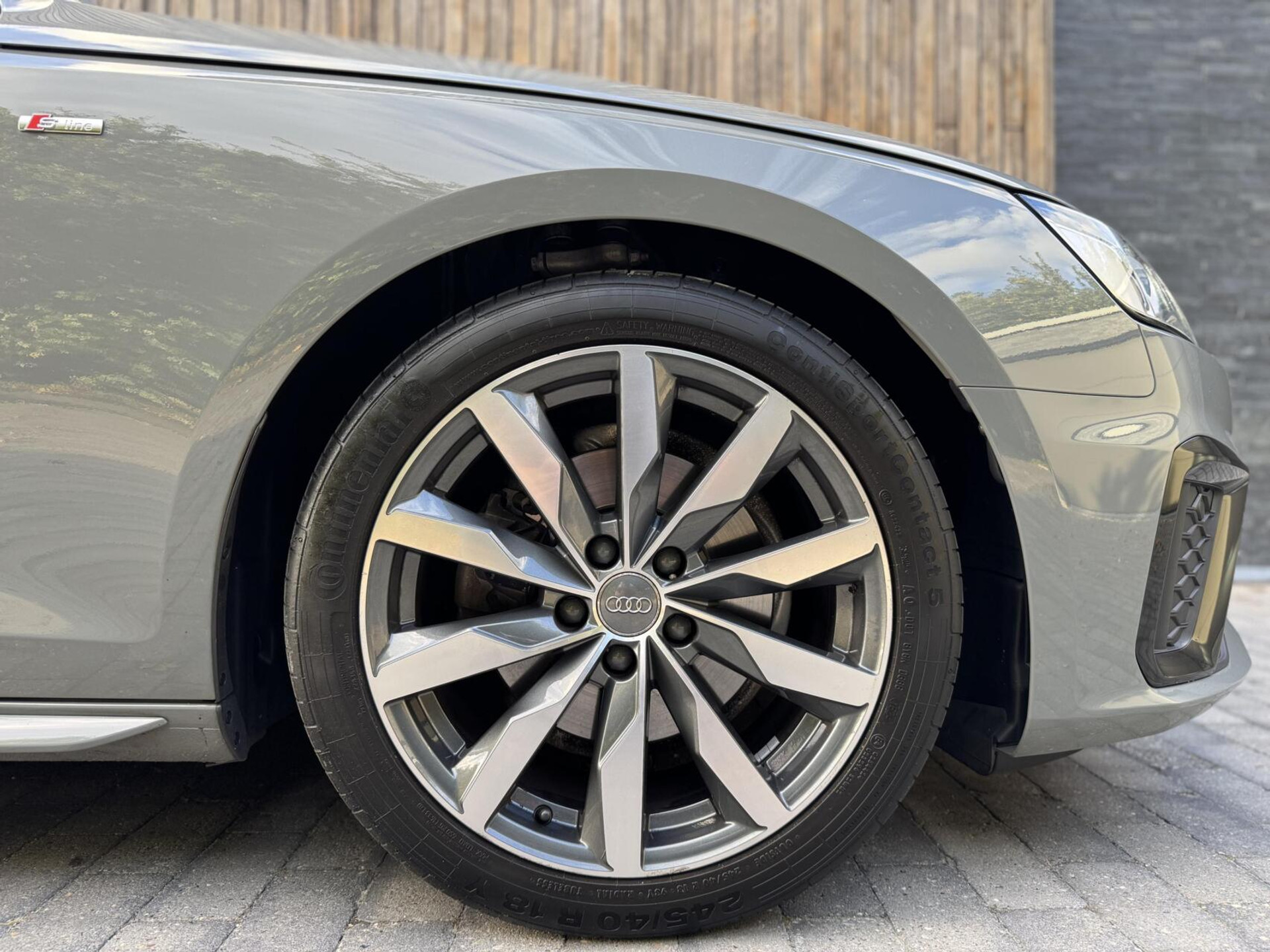 Audi A4 Avant 35 TFSI S-line Automaat | Quantumgrijs | LED | Getint glas | Afgevlakt stuurwiel | Navigatiesysteem | Apple CarPlay | Climate control | Cruise control | Parkeersensoren achter 47383857-38.jpg | Timcars.nl