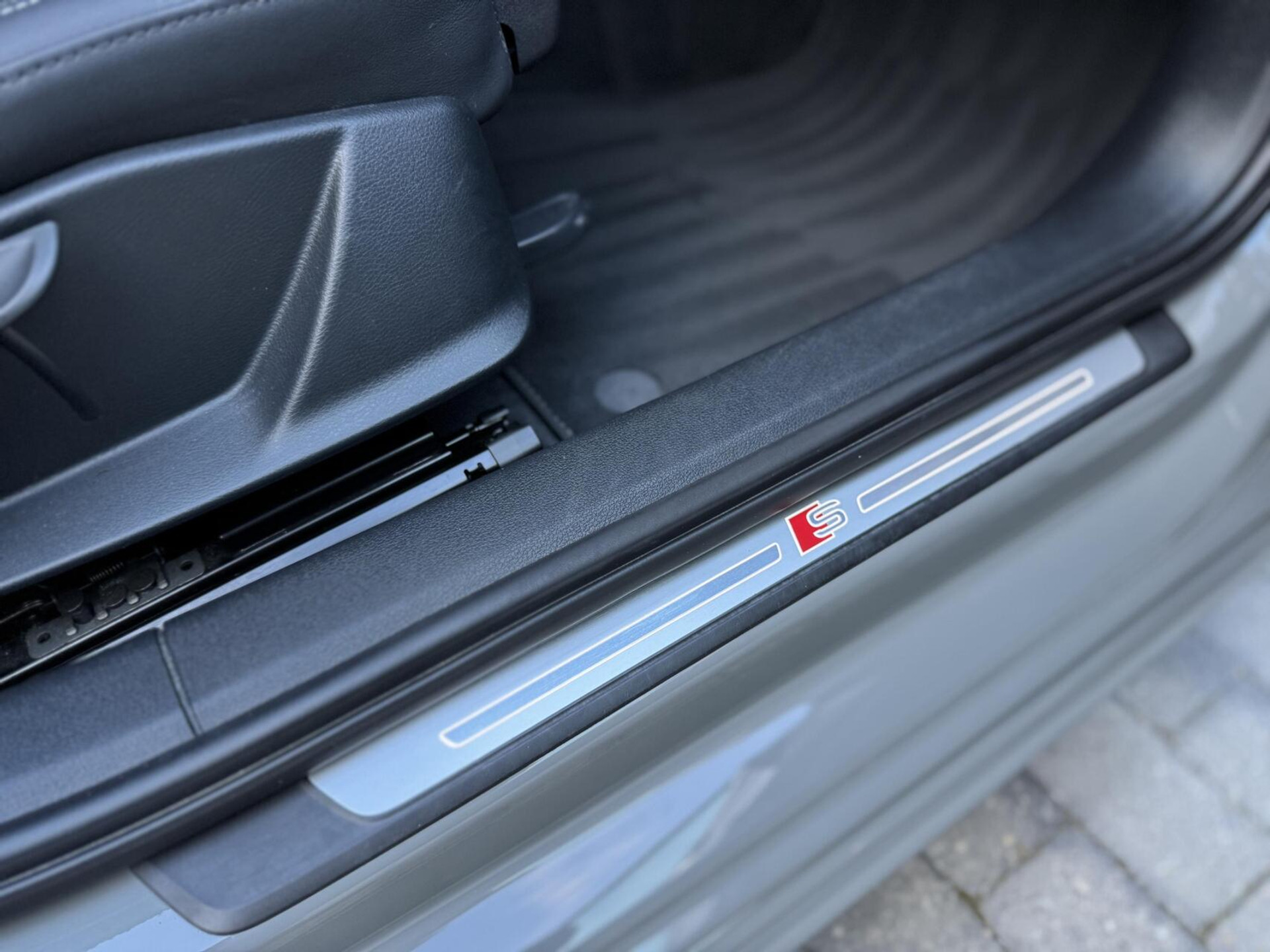 Audi A4 Avant 35 TFSI S-line Automaat | Quantumgrijs | LED | Getint glas | Afgevlakt stuurwiel | Navigatiesysteem | Apple CarPlay | Climate control | Cruise control | Parkeersensoren achter 47383857-52.jpg | Timcars.nl