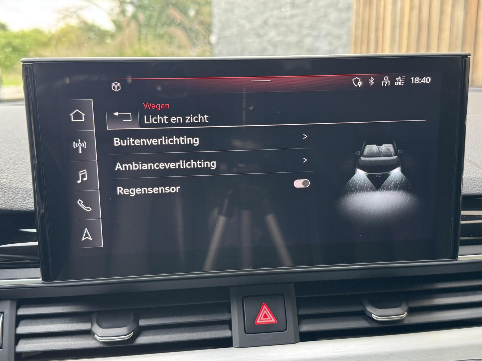 Audi A4 Avant 40 TFSI S-line Automaat | Volleer | Adaptieve cruise control | Lane assist | Afgevlakt sportstuur | Grootlichtassistent | 19 inch lichtmetalen velgen | Apple CarPlay | Parkeersensoren voor en achter | Achteruitrijcamera 47408599-32.jpg | Timcars.nl