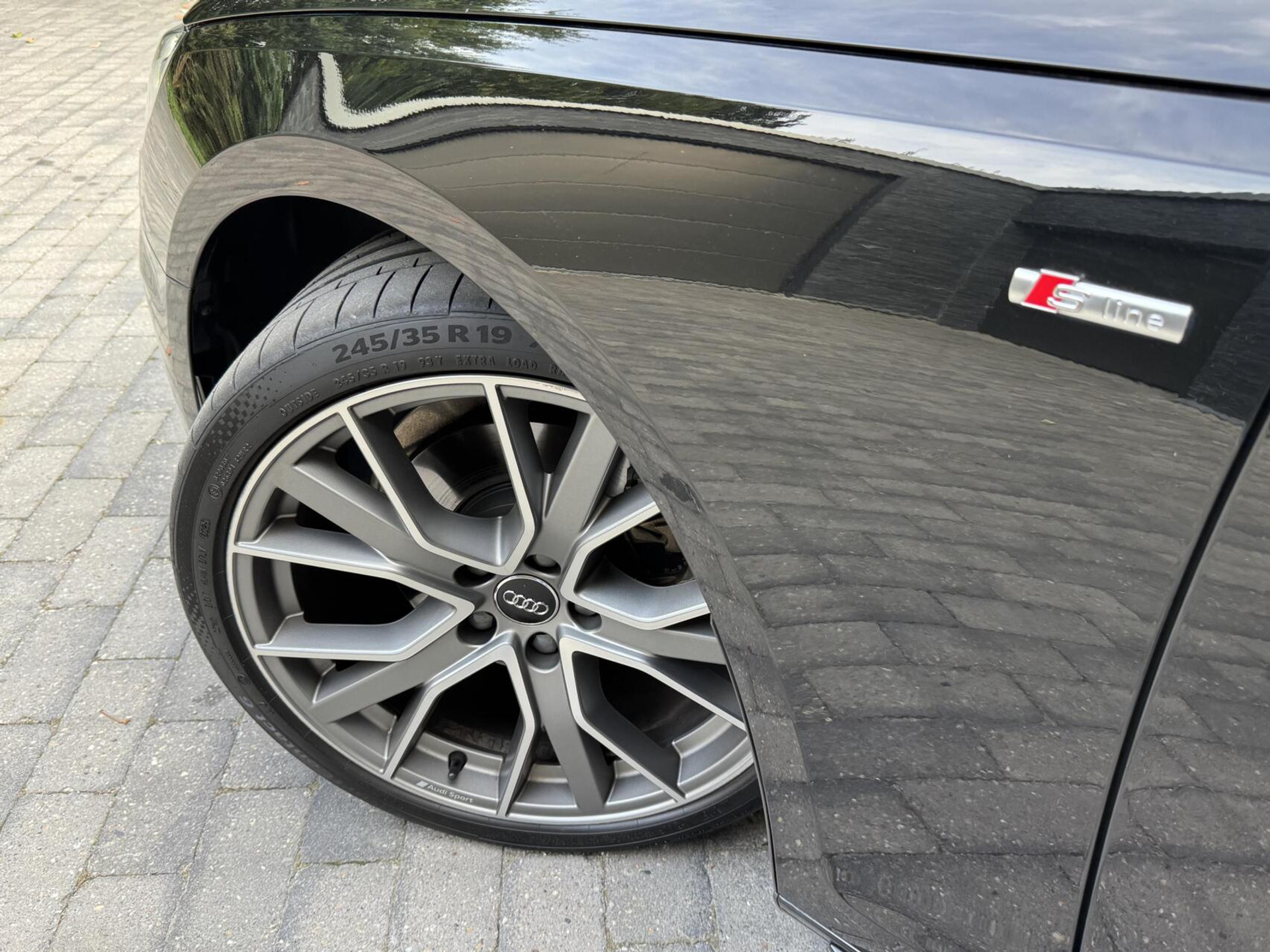 Audi A4 Avant 40 TFSI S-line Automaat | Volleer | Adaptieve cruise control | Lane assist | Afgevlakt sportstuur | Grootlichtassistent | 19 inch lichtmetalen velgen | Apple CarPlay | Parkeersensoren voor en achter | Achteruitrijcamera 47408599-64.jpg | Timcars.nl