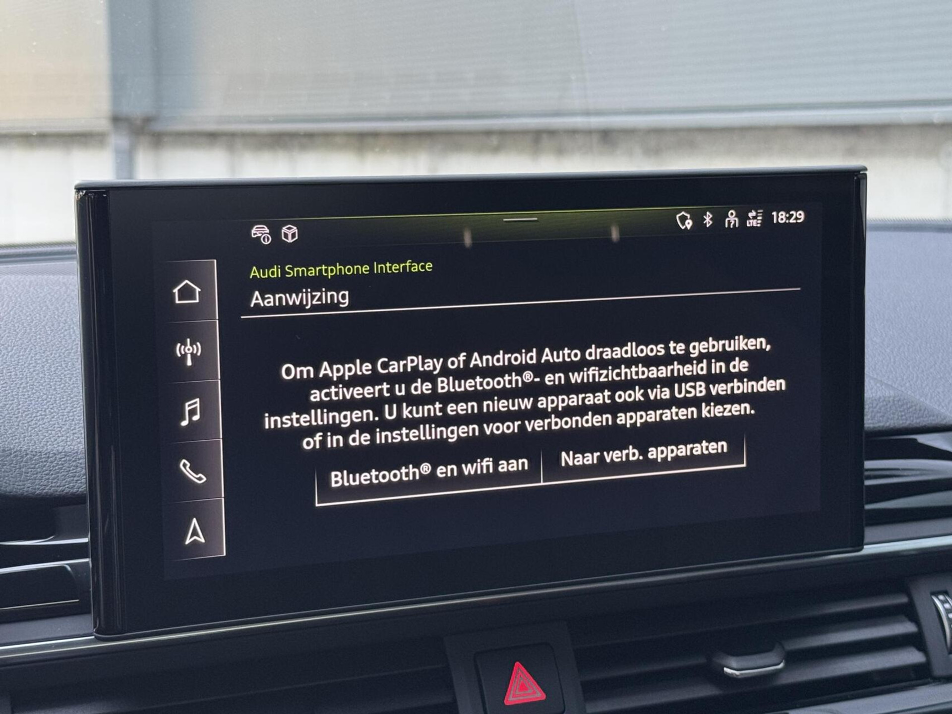 Audi A4 Avant 35 TFSI S edition Competition Automaat | Zwart optiek | Stoelverwarming | Google Navigatie | Apple CarPlay | Getint glas | LED verlichting | Getint glas | Parkeersensoren voor en achter 47519732-19.jpg | Timcars.nl