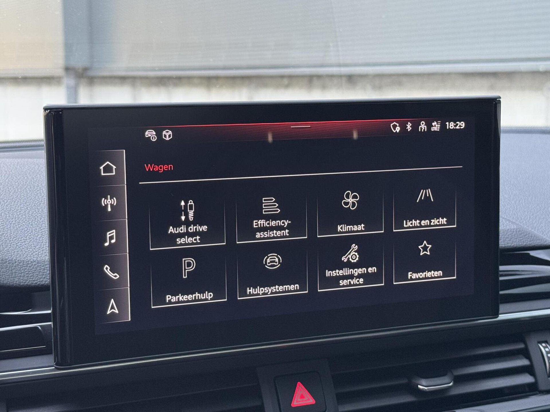 Audi A4 Avant 35 TFSI S edition Competition Automaat | Zwart optiek | Stoelverwarming | Google Navigatie | Apple CarPlay | Getint glas | LED verlichting | Getint glas | Parkeersensoren voor en achter 47519732-20.jpg | Timcars.nl