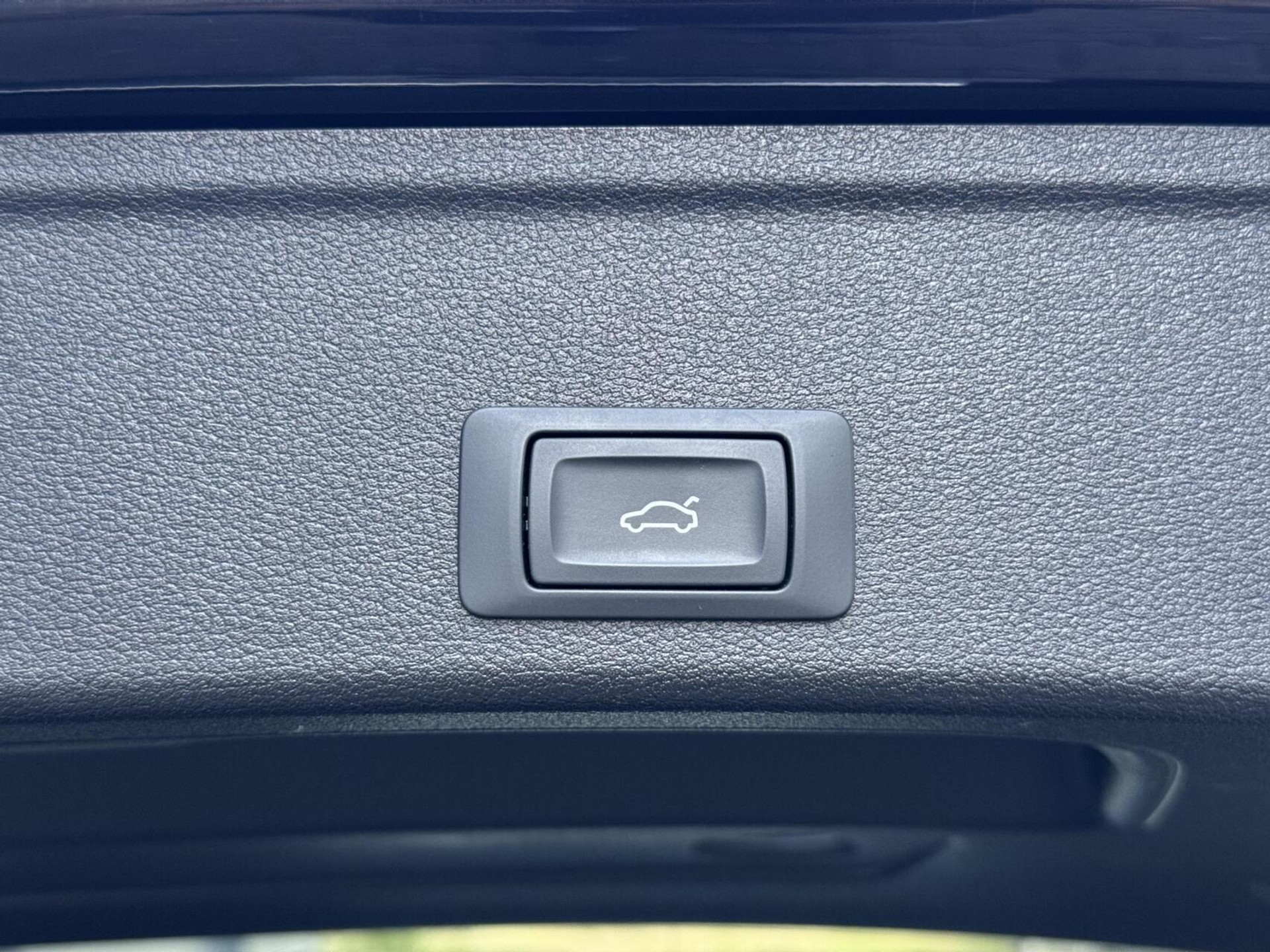 Audi A4 Avant 35 TFSI S edition Competition Automaat | Zwart optiek | Stoelverwarming | Google Navigatie | Apple CarPlay | Getint glas | LED verlichting | Getint glas | Parkeersensoren voor en achter 47519732-50.jpg | Timcars.nl