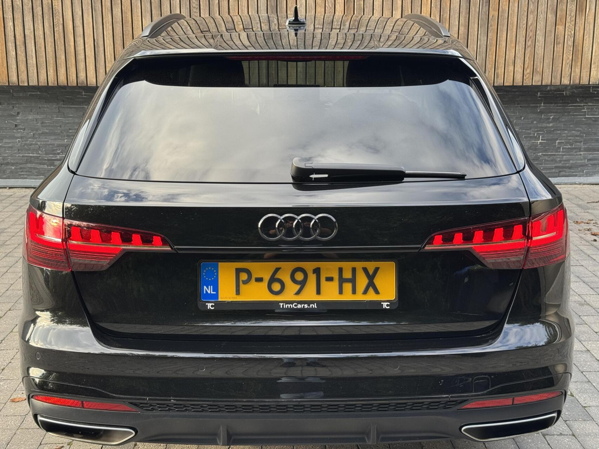 Audi A4 Avant 35 TFSI S edition Competition Automaat | Zwart optiek | Stoelverwarming | Google Navigatie | Apple CarPlay | Getint glas | LED verlichting | Getint glas | Parkeersensoren voor en achter 47519732-64.jpg | Timcars.nl
