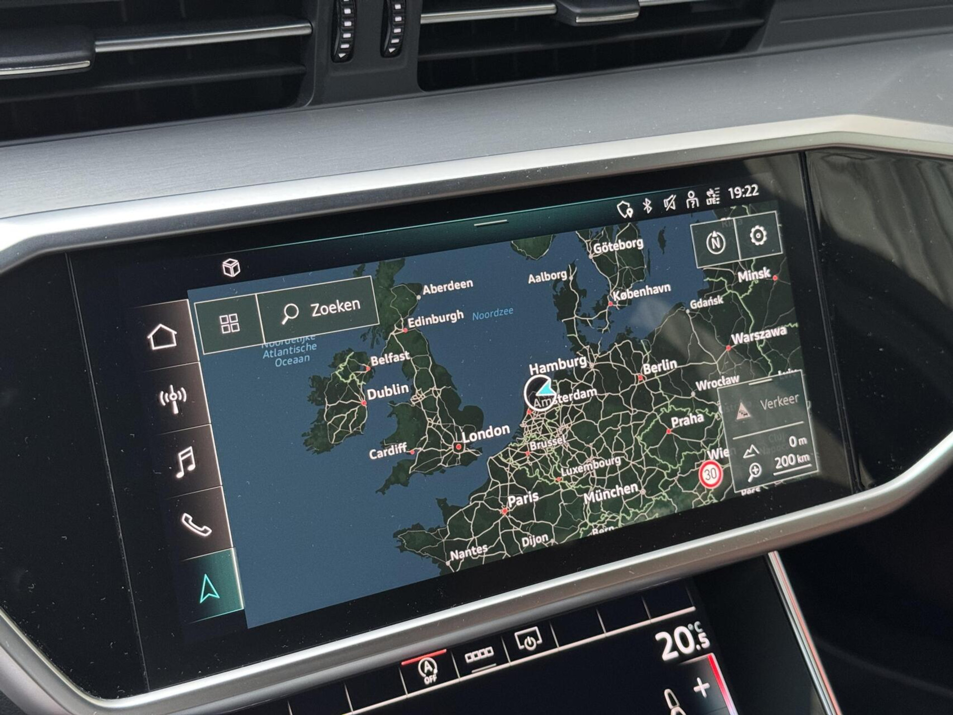 Audi A6 Avant 40 TFSI S edition Automaat | Cognac leren bekleding | LED Matrix verlichting | Stoelverwarming | Sfeerverlichting | Zonneschermen zijruiten achter | Digitale cockpit | Achteruitrijcamera | Parkeersensoren voor en achter 47519735-14.jpg | Timcars.nl