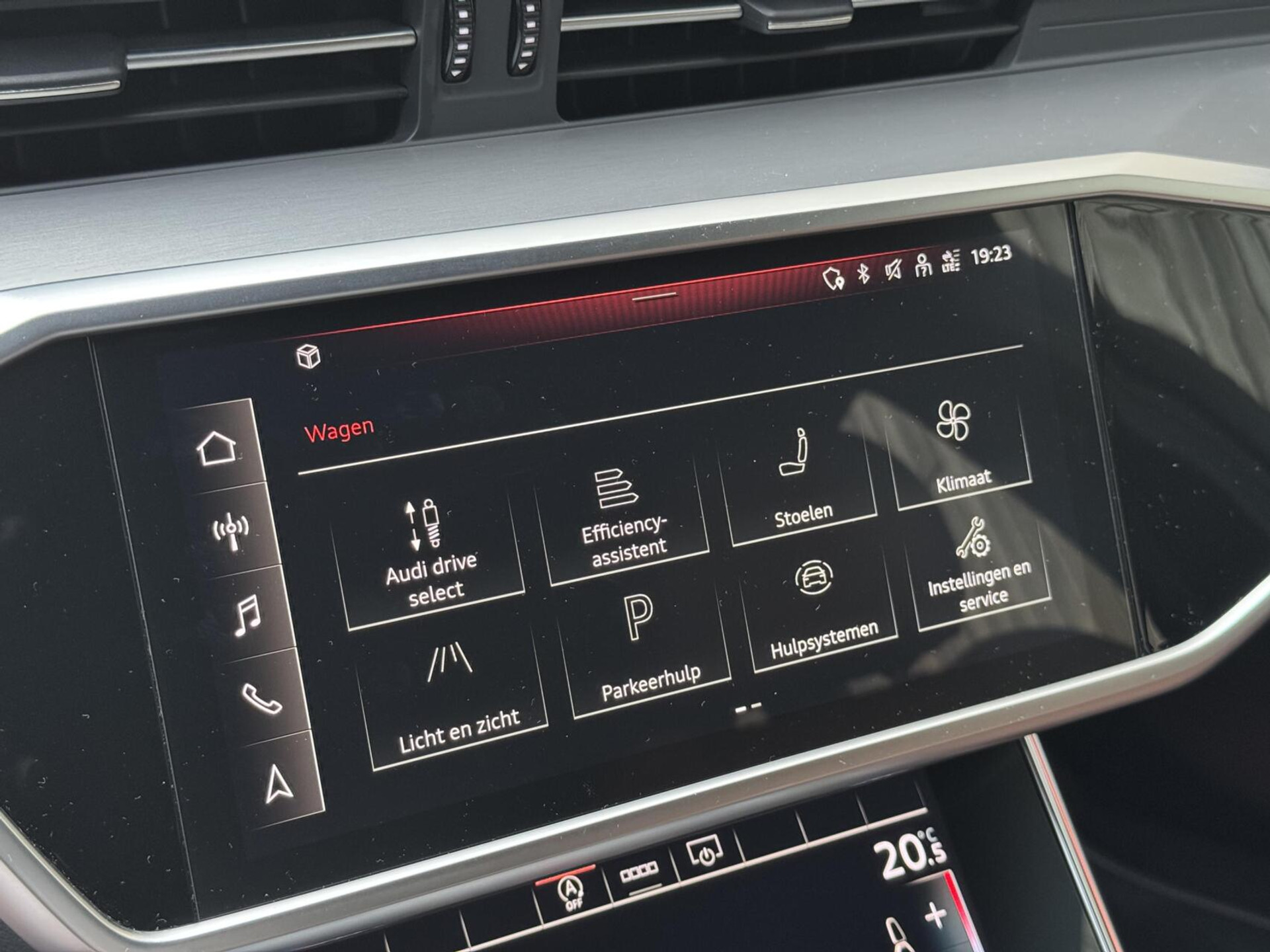 Audi A6 Avant 40 TFSI S edition Automaat | Cognac leren bekleding | LED Matrix verlichting | Stoelverwarming | Sfeerverlichting | Zonneschermen zijruiten achter | Digitale cockpit | Achteruitrijcamera | Parkeersensoren voor en achter 47519735-25.jpg | Timcars.nl