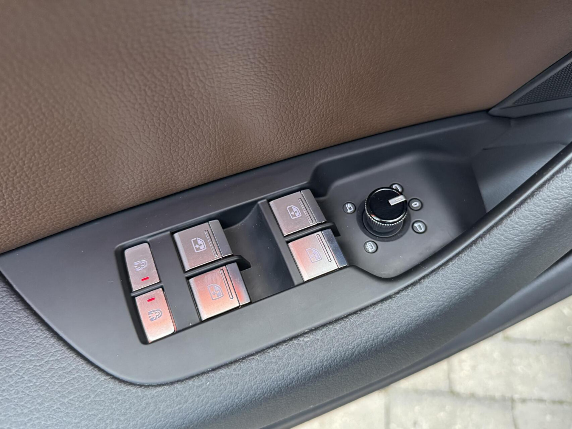 Audi A6 Avant 40 TFSI S edition Automaat | Cognac leren bekleding | LED Matrix verlichting | Stoelverwarming | Sfeerverlichting | Zonneschermen zijruiten achter | Digitale cockpit | Achteruitrijcamera | Parkeersensoren voor en achter 47519735-3.jpg | Timcars.nl