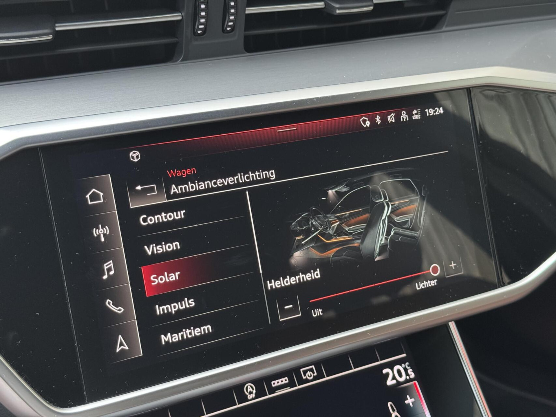 Audi A6 Avant 40 TFSI S edition Automaat | Cognac leren bekleding | LED Matrix verlichting | Stoelverwarming | Sfeerverlichting | Zonneschermen zijruiten achter | Digitale cockpit | Achteruitrijcamera | Parkeersensoren voor en achter 47519735-35.jpg | Timcars.nl