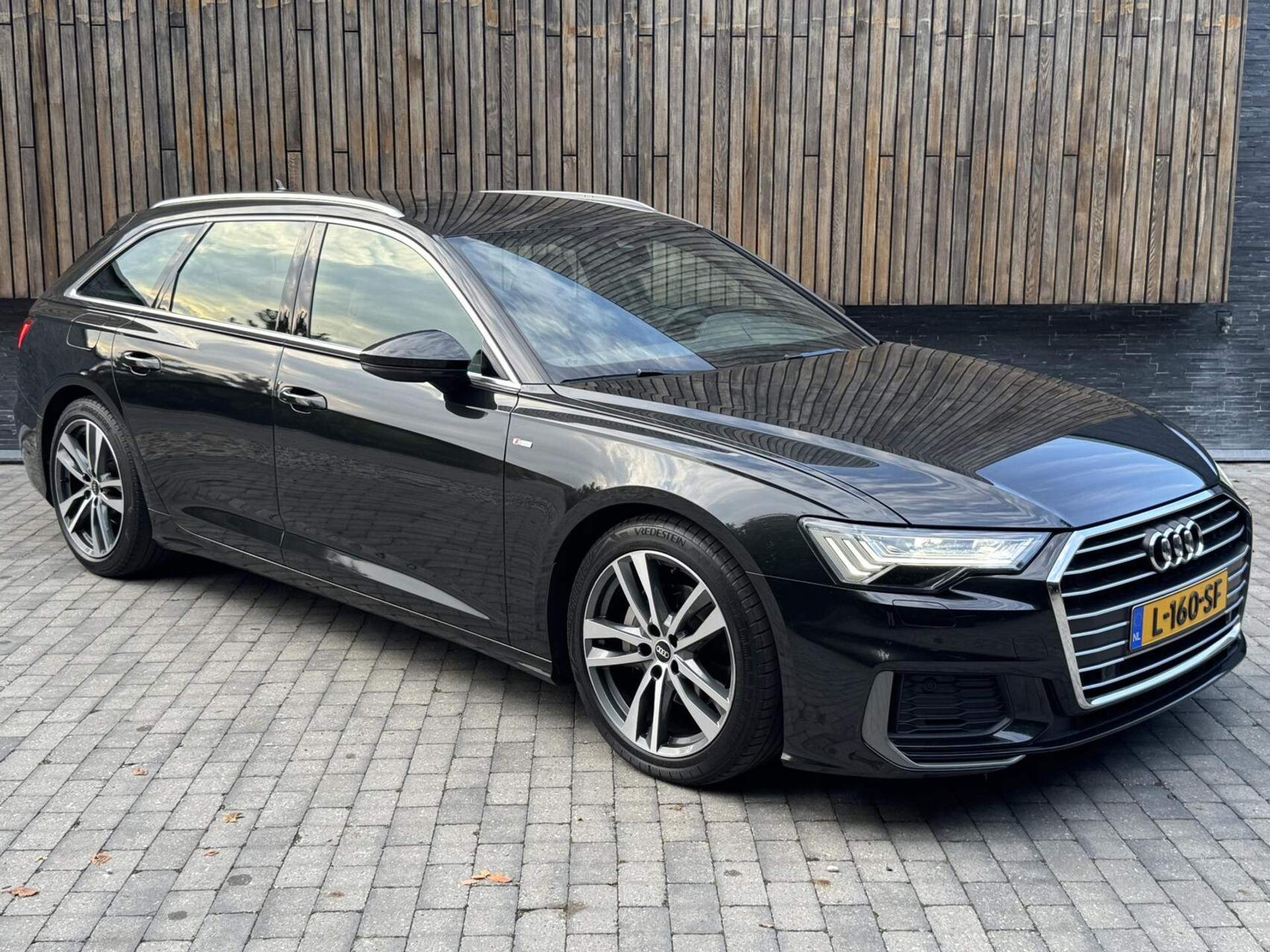Audi A6 Avant 40 TFSI S edition Automaat | Cognac leren bekleding | LED Matrix verlichting | Stoelverwarming | Sfeerverlichting | Zonneschermen zijruiten achter | Digitale cockpit | Achteruitrijcamera | Parkeersensoren voor en achter 47519735-43.jpg | Timcars.nl