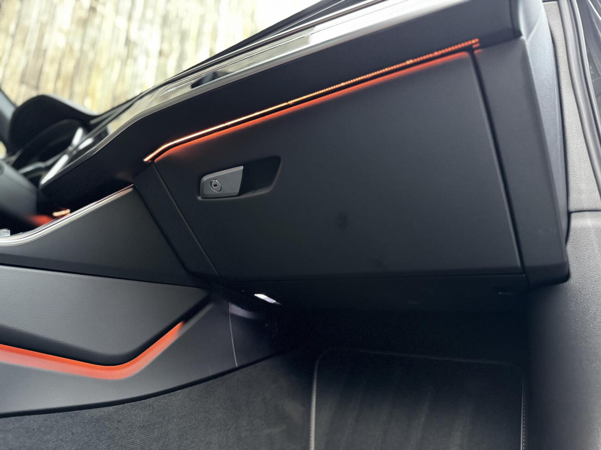 Audi A6 Avant 40 TFSI S edition Automaat | Cognac leren bekleding | LED Matrix verlichting | Stoelverwarming | Sfeerverlichting | Zonneschermen zijruiten achter | Digitale cockpit | Achteruitrijcamera | Parkeersensoren voor en achter 47519735-60.jpg | Timcars.nl