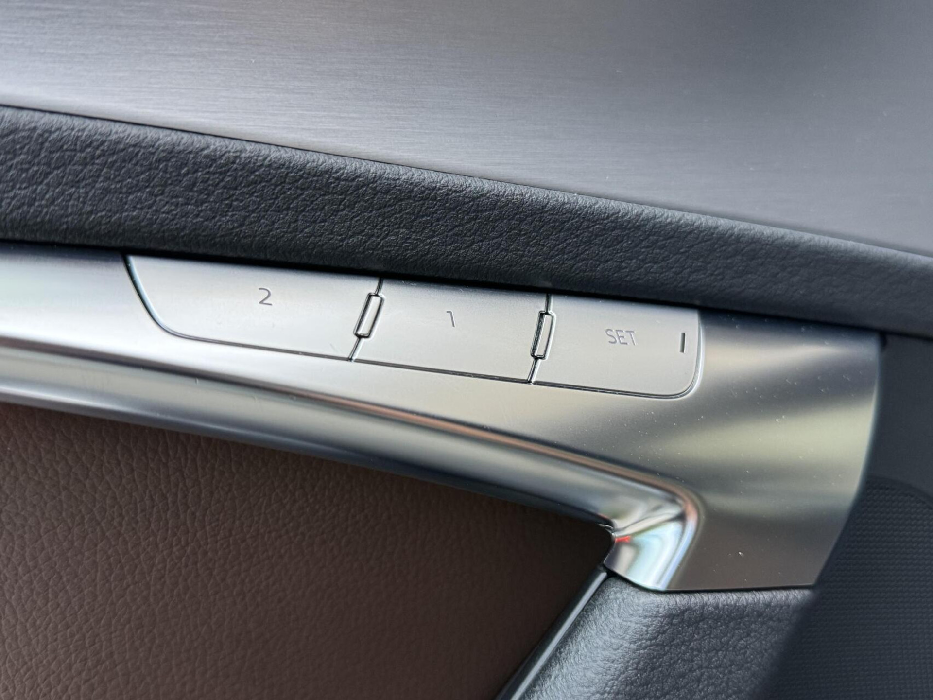 Audi A6 Avant 40 TFSI S edition Automaat | Cognac leren bekleding | LED Matrix verlichting | Stoelverwarming | Sfeerverlichting | Zonneschermen zijruiten achter | Digitale cockpit | Achteruitrijcamera | Parkeersensoren voor en achter 47519735-9.jpg | Timcars.nl