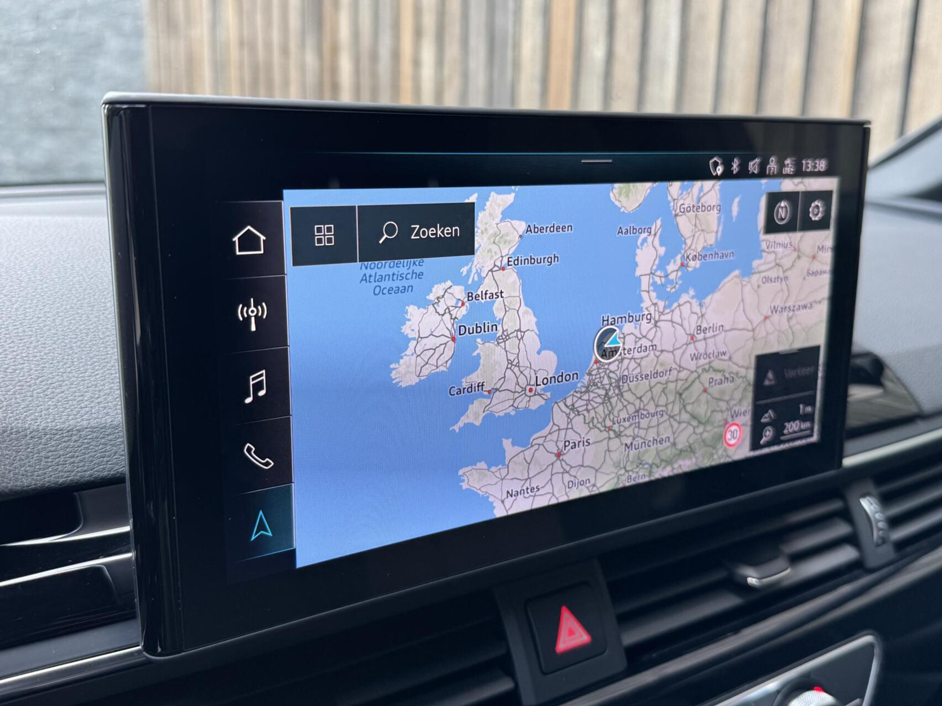 Audi A4 Avant 40 TFSI S edition Competition Automaat | LED koplampen | Cruise control | Climate control | Zwart optiek | Getint glas | Achteruitrijcamera | Parkeersensoren voor en achter 47659430-12.jpg | Timcars.nl