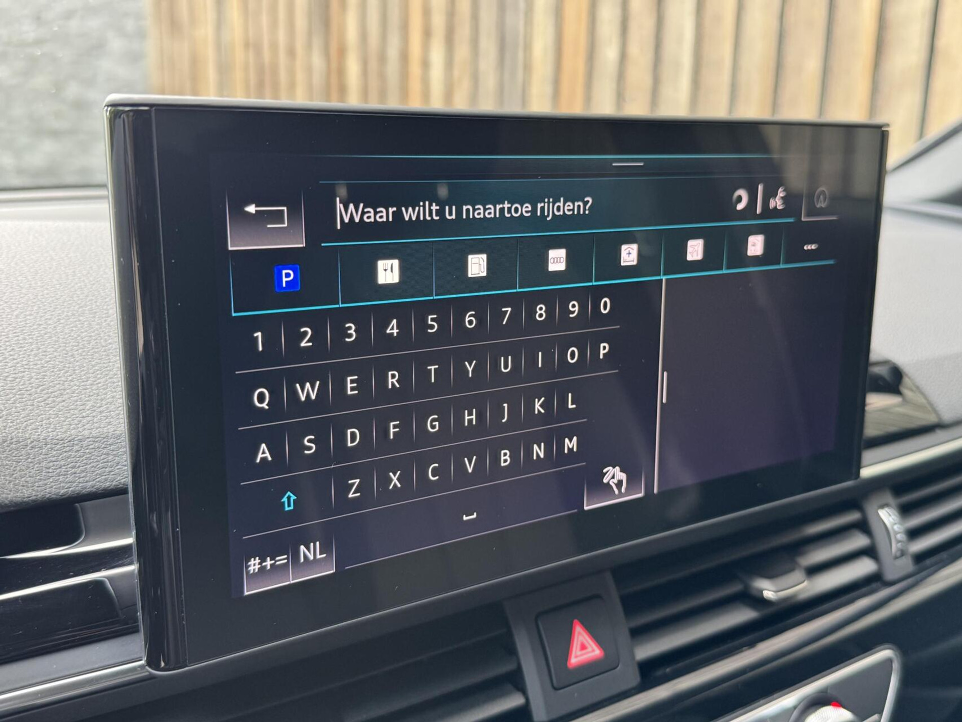 Audi A4 Avant 40 TFSI S edition Competition Automaat | LED koplampen | Cruise control | Climate control | Zwart optiek | Getint glas | Achteruitrijcamera | Parkeersensoren voor en achter 47659430-13.jpg | Timcars.nl