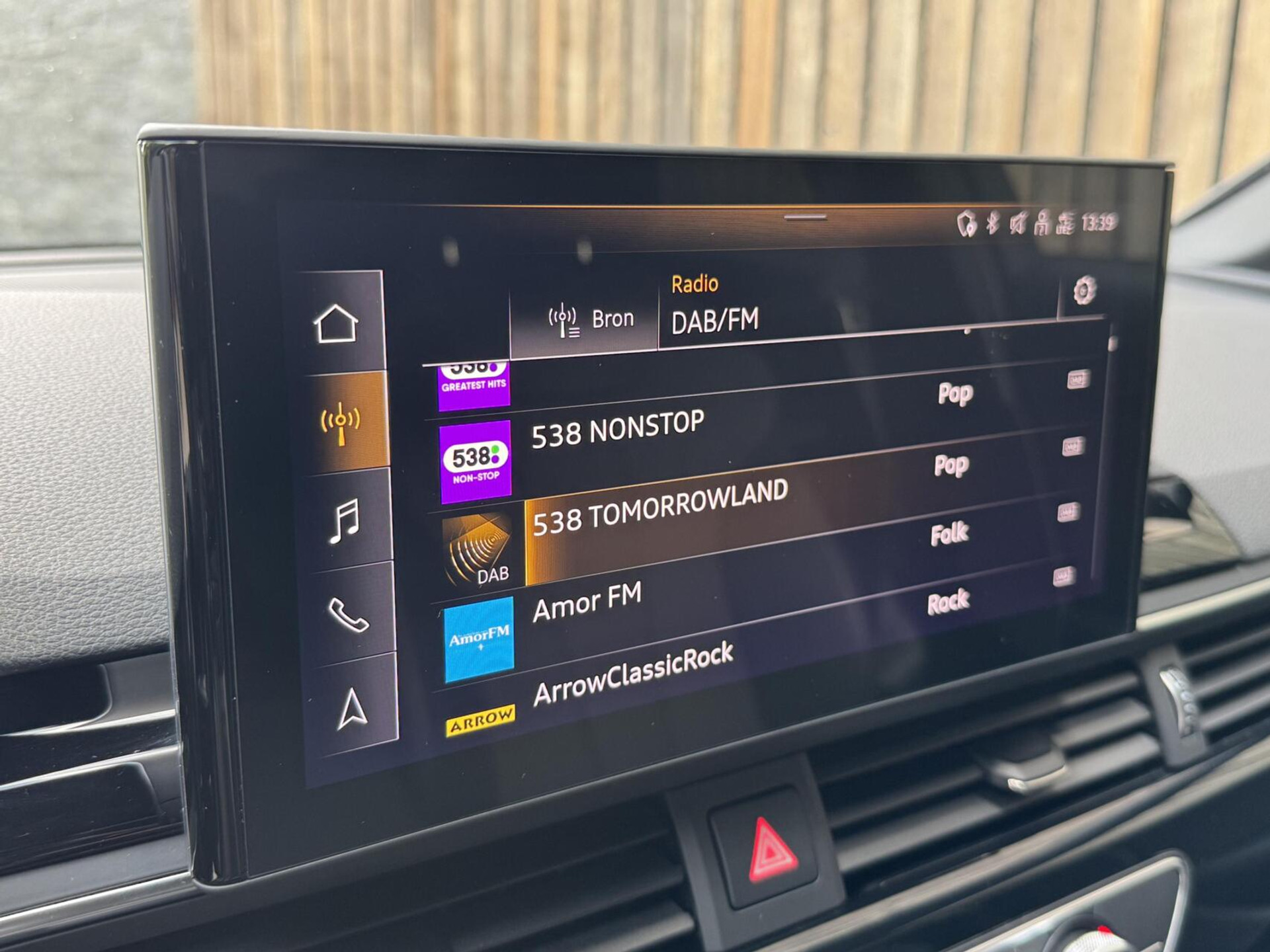 Audi A4 Avant 40 TFSI S edition Competition Automaat | LED koplampen | Cruise control | Climate control | Zwart optiek | Getint glas | Achteruitrijcamera | Parkeersensoren voor en achter 47659430-14.jpg | Timcars.nl