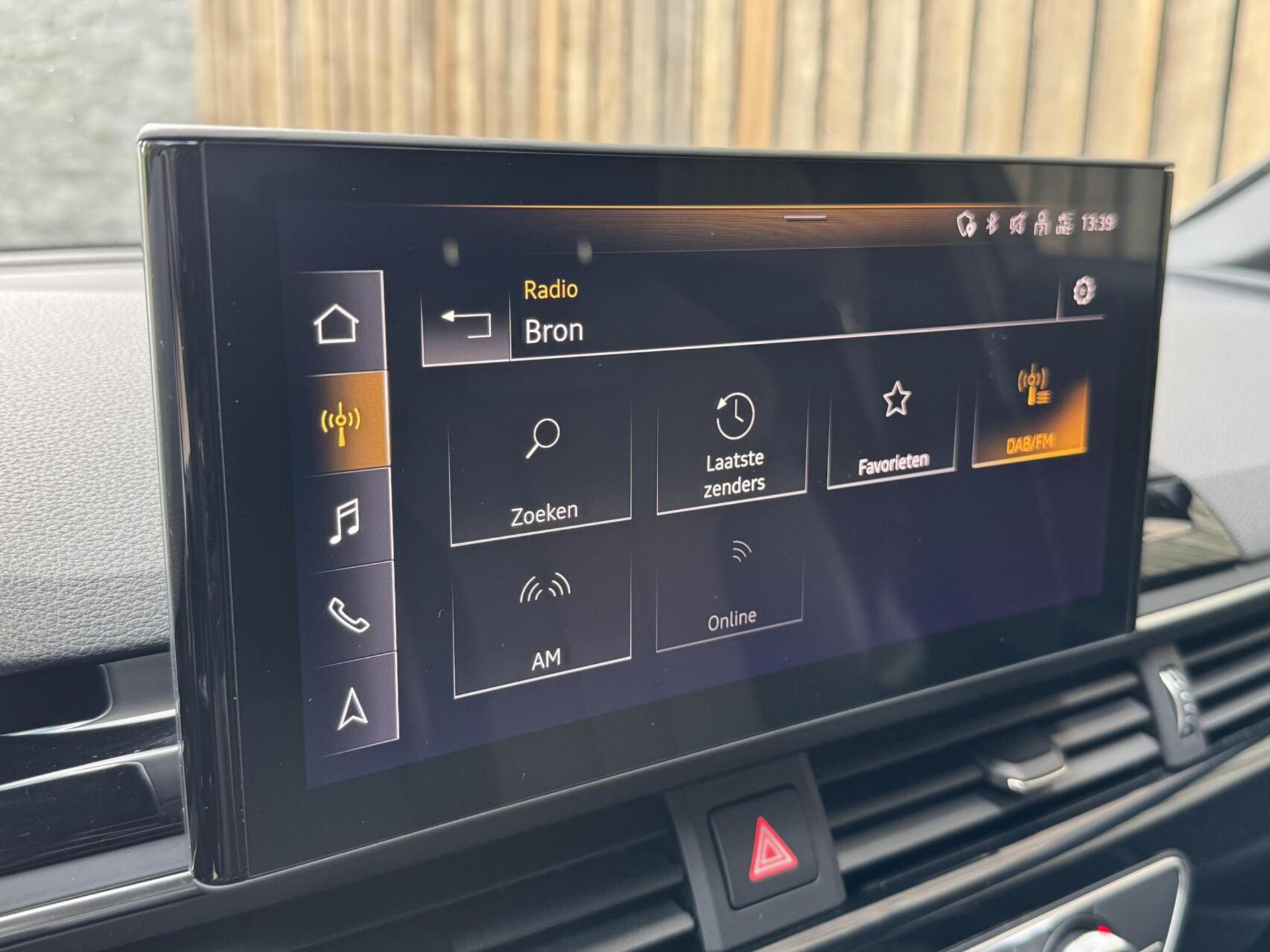 Audi A4 Avant 40 TFSI S edition Competition Automaat | LED koplampen | Cruise control | Climate control | Zwart optiek | Getint glas | Achteruitrijcamera | Parkeersensoren voor en achter 47659430-16.jpg | Timcars.nl