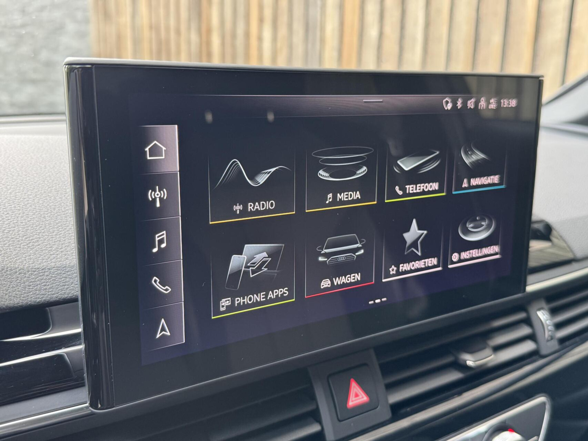 Audi A4 Avant 40 TFSI S edition Competition Automaat | LED koplampen | Cruise control | Climate control | Zwart optiek | Getint glas | Achteruitrijcamera | Parkeersensoren voor en achter 47659430-20.jpg | Timcars.nl