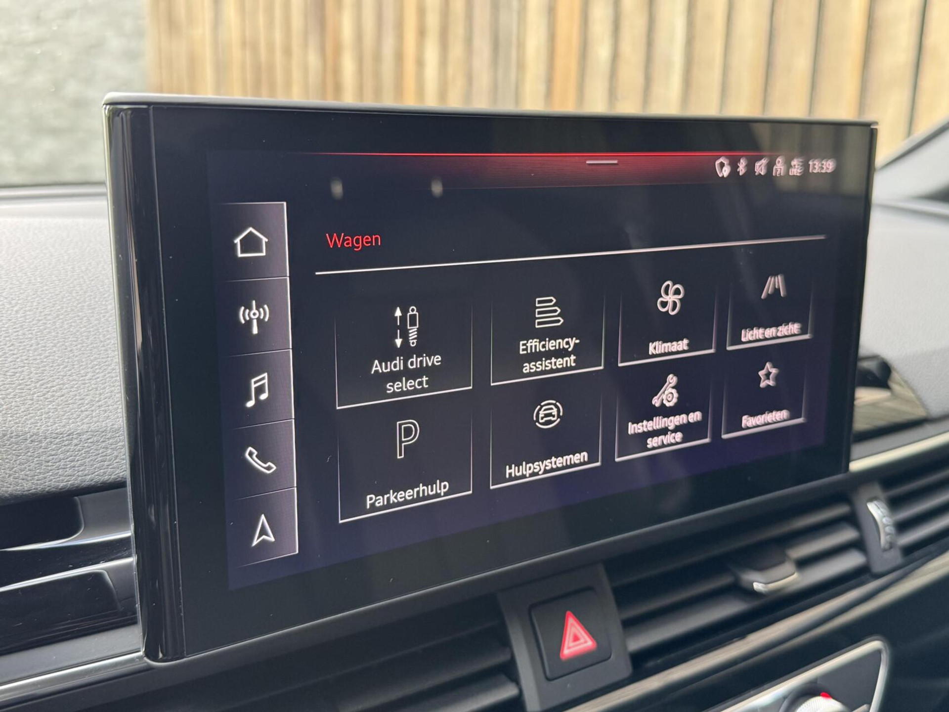 Audi A4 Avant 40 TFSI S edition Competition Automaat | LED koplampen | Cruise control | Climate control | Zwart optiek | Getint glas | Achteruitrijcamera | Parkeersensoren voor en achter 47659430-28.jpg | Timcars.nl