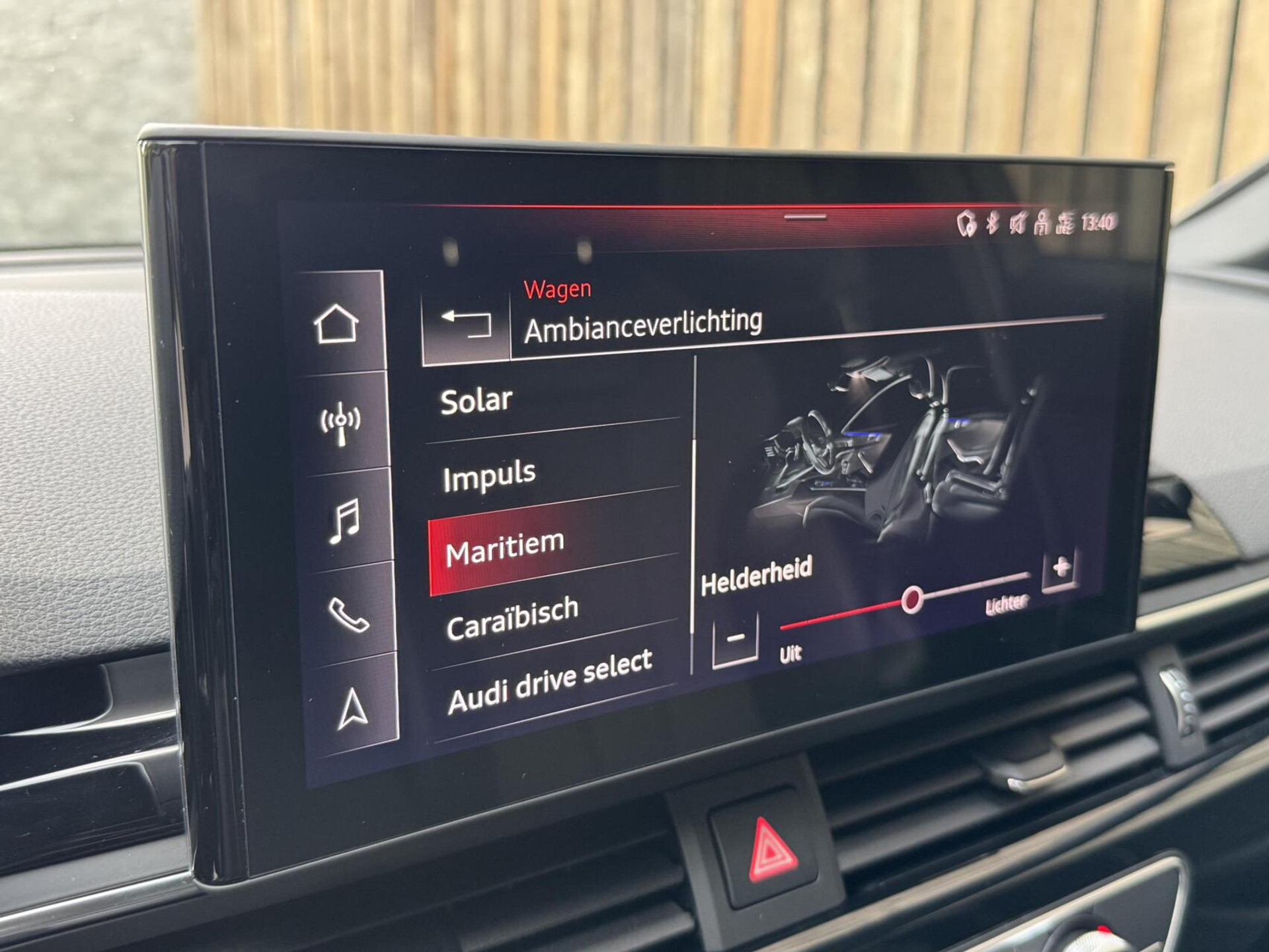 Audi A4 Avant 40 TFSI S edition Competition Automaat | LED koplampen | Cruise control | Climate control | Zwart optiek | Getint glas | Achteruitrijcamera | Parkeersensoren voor en achter 47659430-30.jpg | Timcars.nl