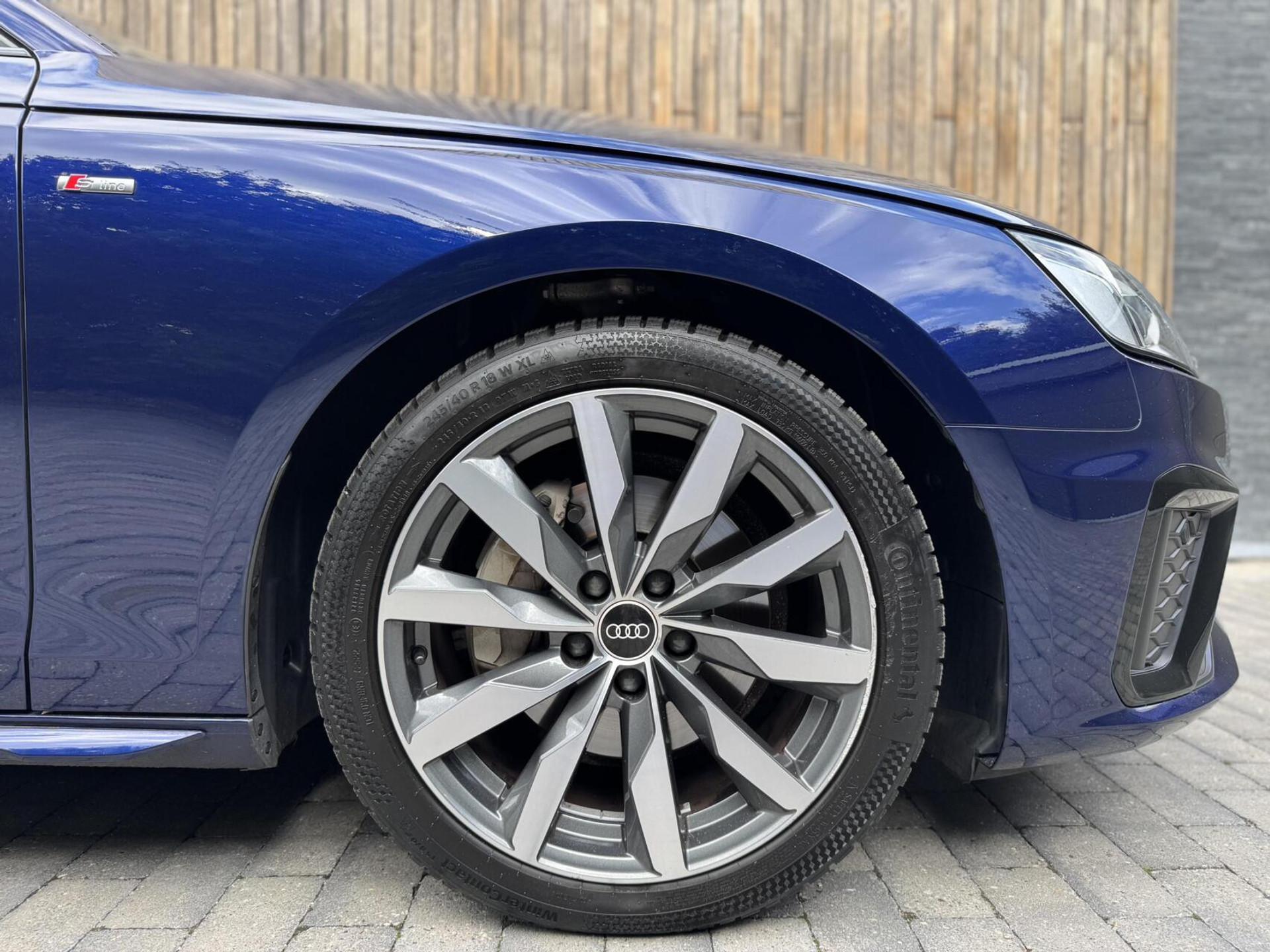 Audi A4 Avant 40 TFSI S edition Competition Automaat | LED koplampen | Cruise control | Climate control | Zwart optiek | Getint glas | Achteruitrijcamera | Parkeersensoren voor en achter 47659430-40.jpg | Timcars.nl