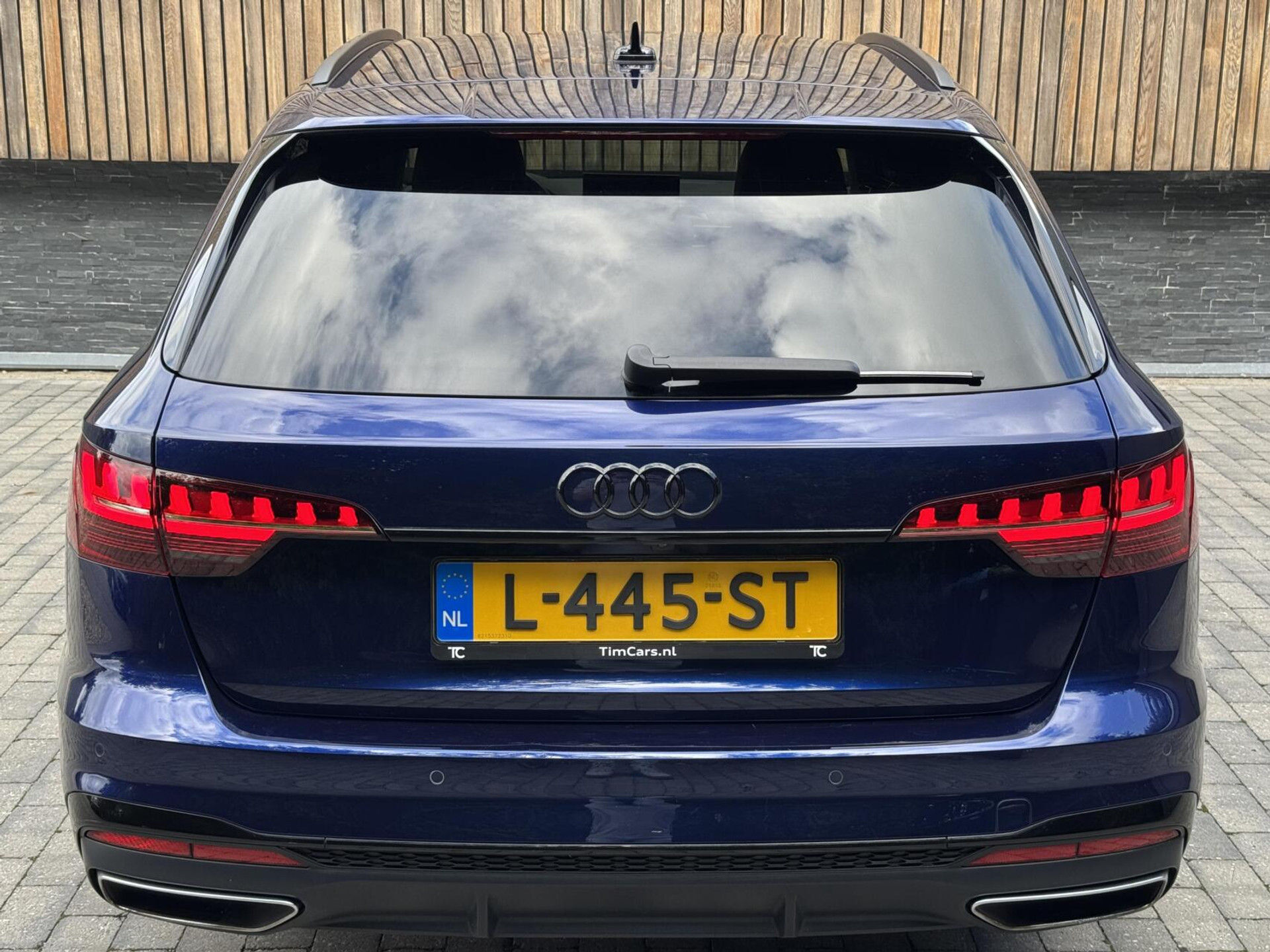 Audi A4 Avant 40 TFSI S edition Competition Automaat | LED koplampen | Cruise control | Climate control | Zwart optiek | Getint glas | Achteruitrijcamera | Parkeersensoren voor en achter 47659430-65.jpg | Timcars.nl