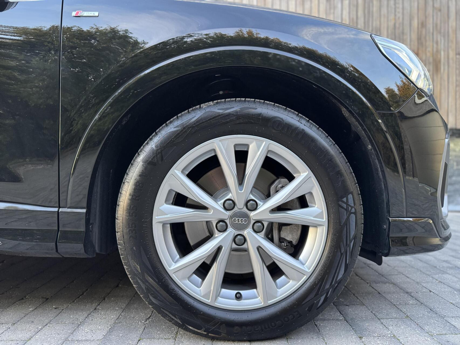 Audi Q3 40 TFSI quattro S Line Automaat | Leren bekleding | Stoelverwarming | Climate control | Cruise control | Lane assist & dode hoek detectie | Trekhaak elektrisch uitklapbaar | Parkeersensoren achter 47899966-34.jpg | Timcars.nl