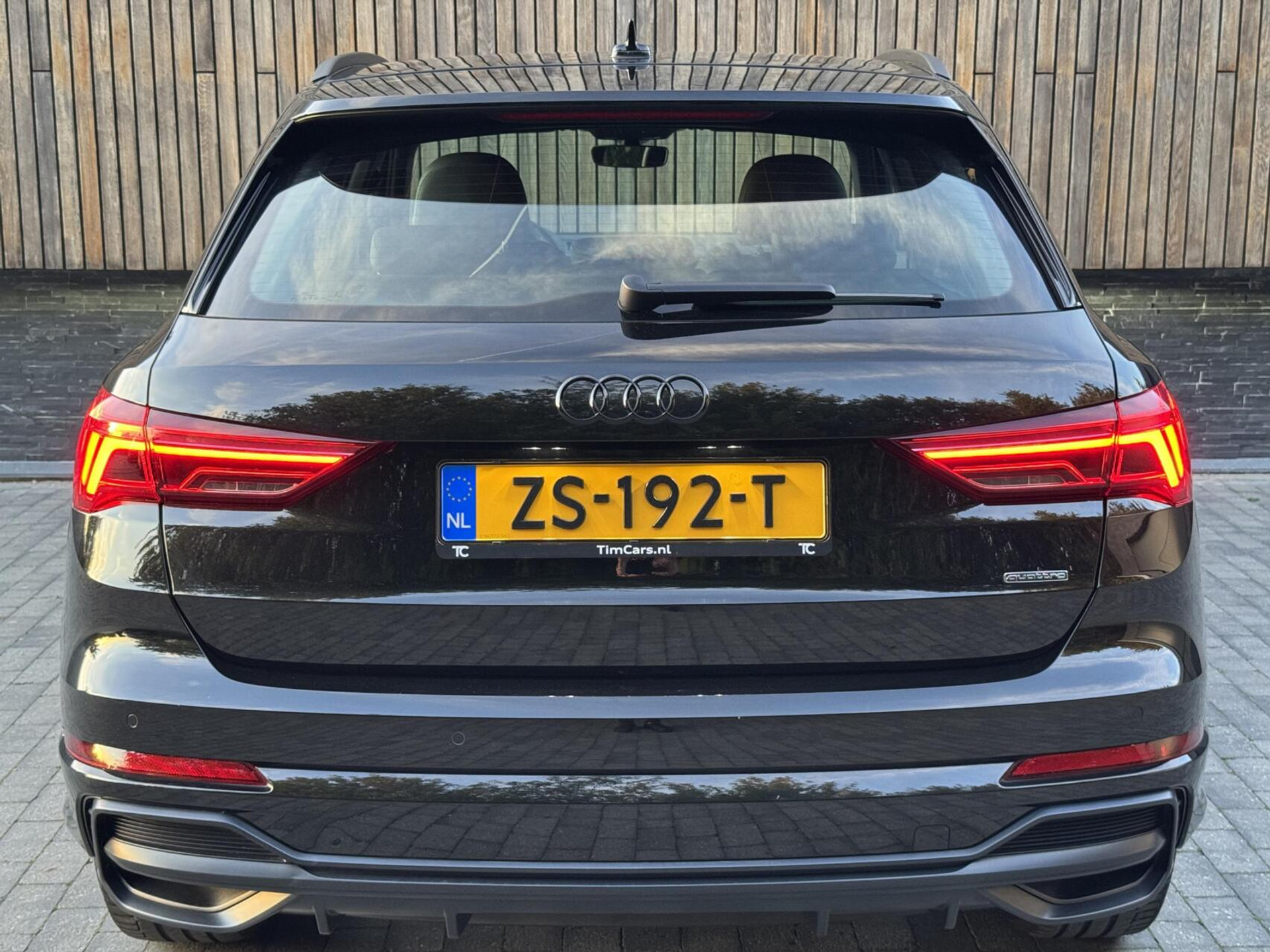 Audi Q3 40 TFSI quattro S Line Automaat | Leren bekleding | Stoelverwarming | Climate control | Cruise control | Lane assist & dode hoek detectie | Trekhaak elektrisch uitklapbaar | Parkeersensoren achter 47899966-58.jpg | Timcars.nl