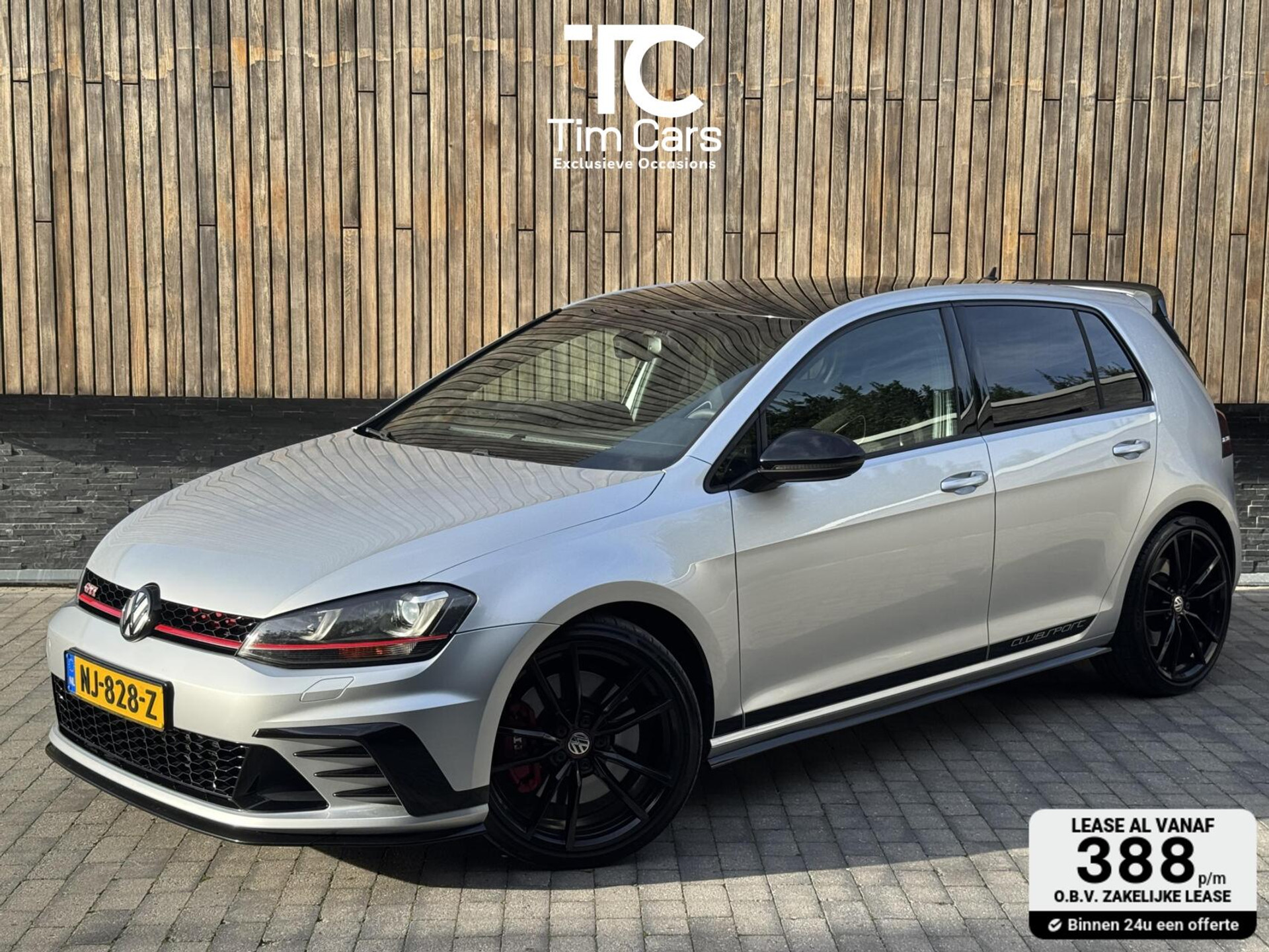 Volkswagen Golf 2.0 TSI GTI Clubsport Automaat | Schaalstoelen | Getuned | Stoelverwarming | Xenon verlichting | Spoiler | Pretoria velgen | Kleppensysteem | Navigatiesysteem | Parkeersensoren achter 47900779-0.jpg | Timcars.nl