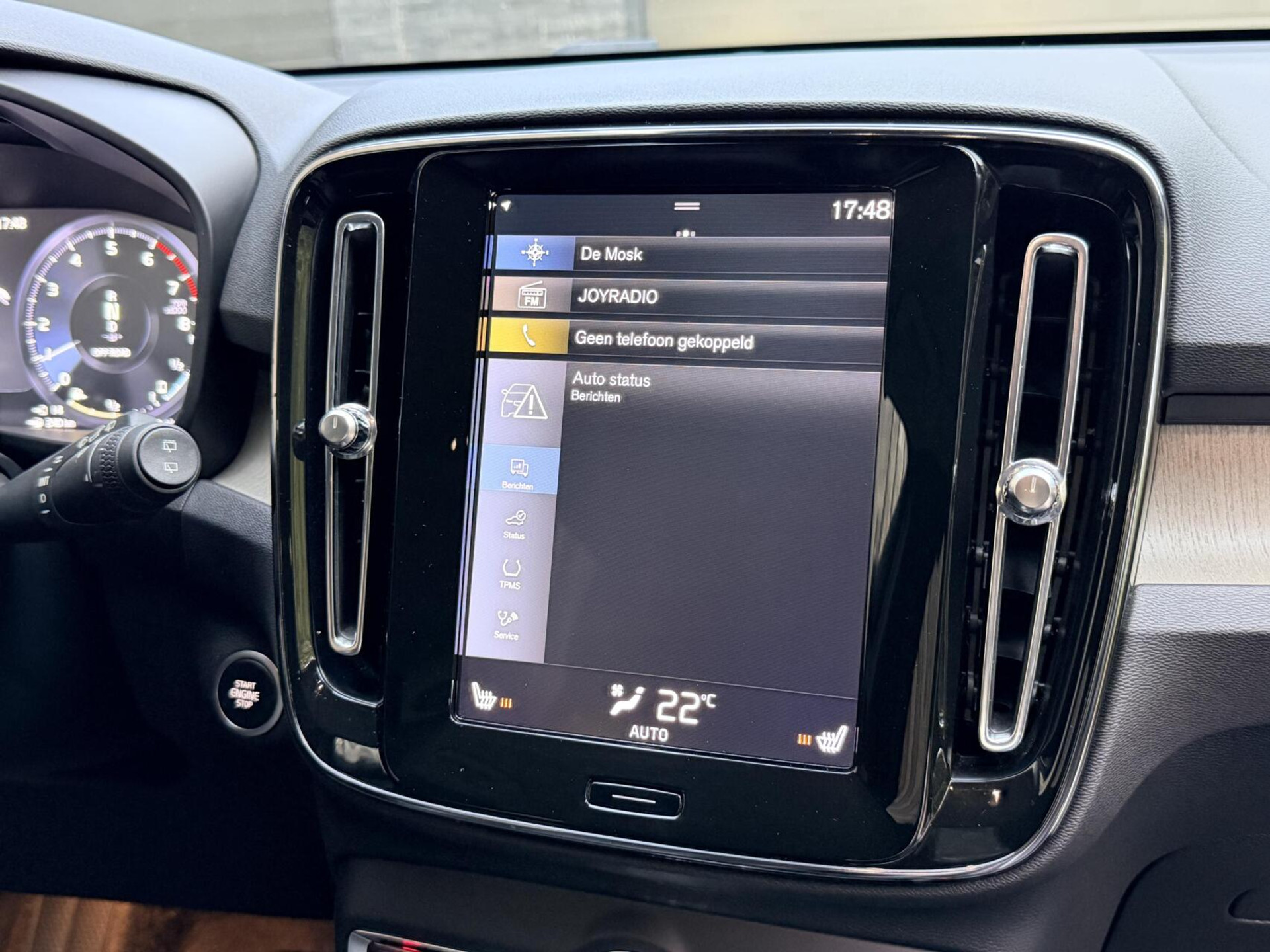 Volvo XC40 1.5 T5 Twin Engine Inscription Automaat | Leren bekleding | LED verlichting | Stoelverwarming | Getint glas | 19 inch lichtmetalen velgen | Apple CarPlay | Climate & cruise control | Parkeersensoren achter 48598809-15.jpg | Timcars.nl