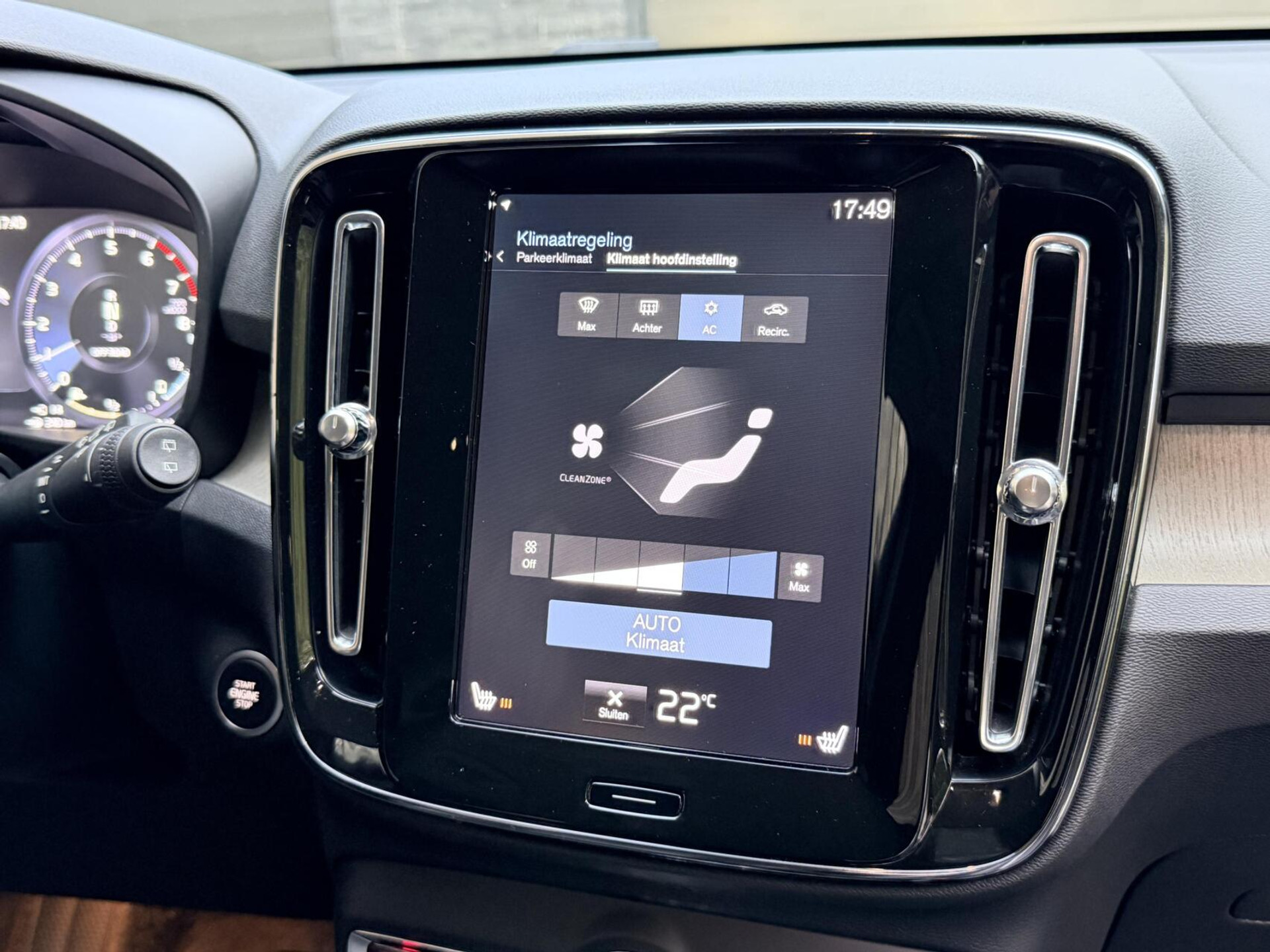 Volvo XC40 1.5 T5 Twin Engine Inscription Automaat | Leren bekleding | LED verlichting | Stoelverwarming | Getint glas | 19 inch lichtmetalen velgen | Apple CarPlay | Climate & cruise control | Parkeersensoren achter 48598809-26.jpg | Timcars.nl