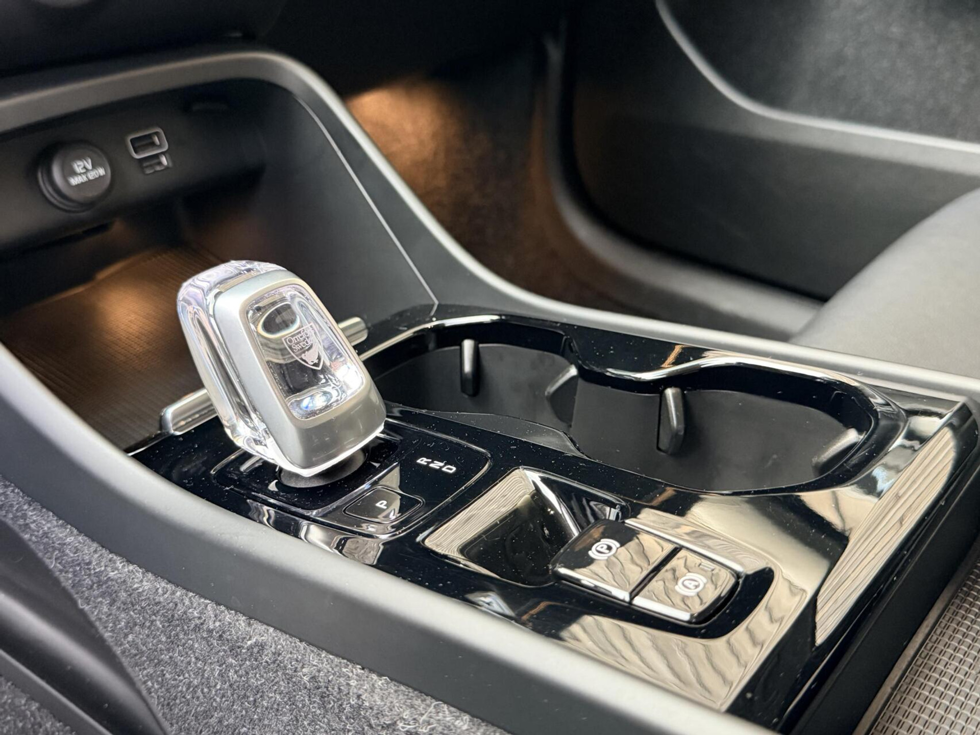 Volvo XC40 1.5 T5 Twin Engine Inscription Automaat | Leren bekleding | LED verlichting | Stoelverwarming | Getint glas | 19 inch lichtmetalen velgen | Apple CarPlay | Climate & cruise control | Parkeersensoren achter 48598809-29.jpg | Timcars.nl