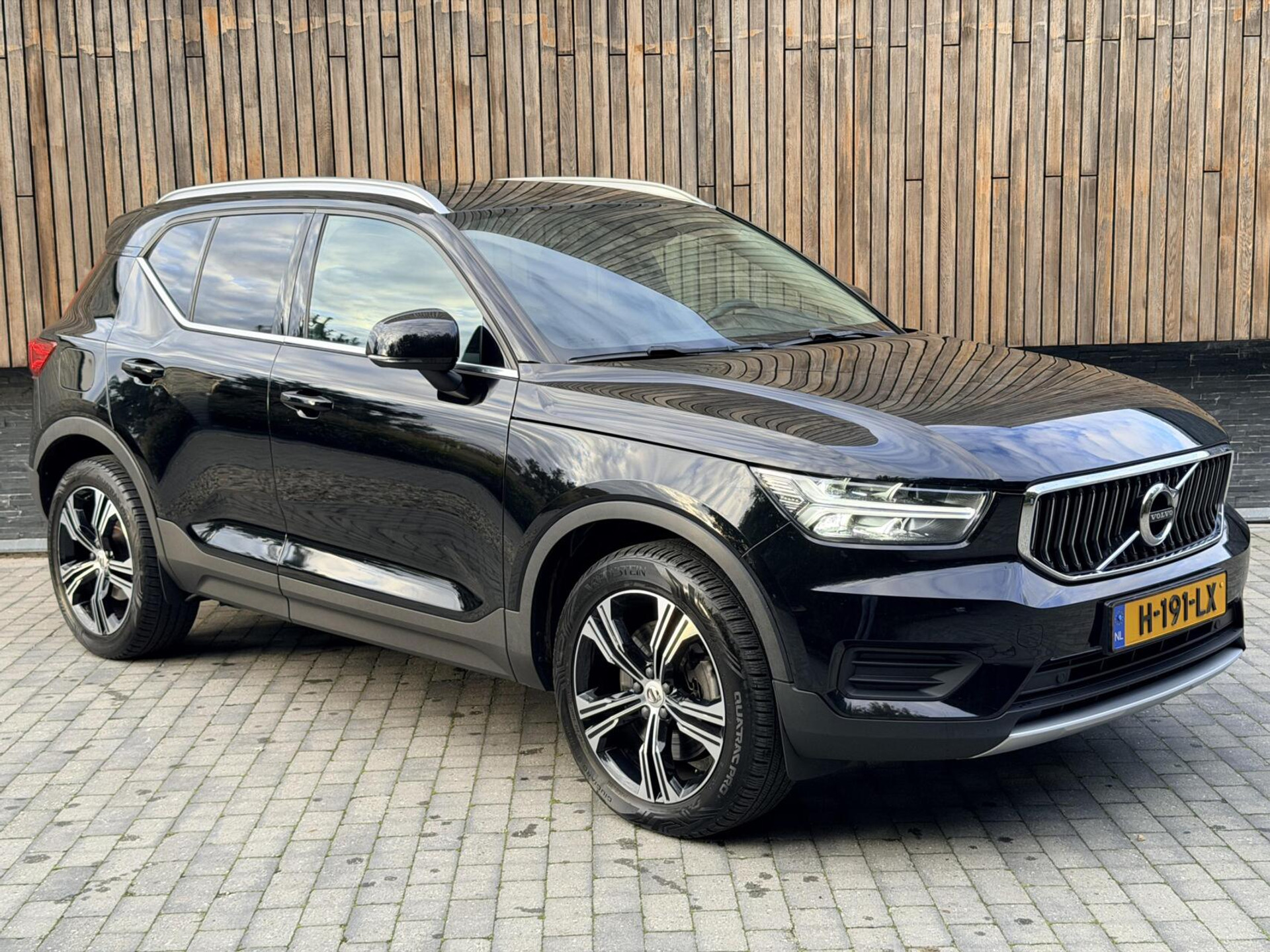 Volvo XC40 1.5 T5 Twin Engine Inscription Automaat | Leren bekleding | LED verlichting | Stoelverwarming | Getint glas | 19 inch lichtmetalen velgen | Apple CarPlay | Climate & cruise control | Parkeersensoren achter 48598809-34.jpg | Timcars.nl