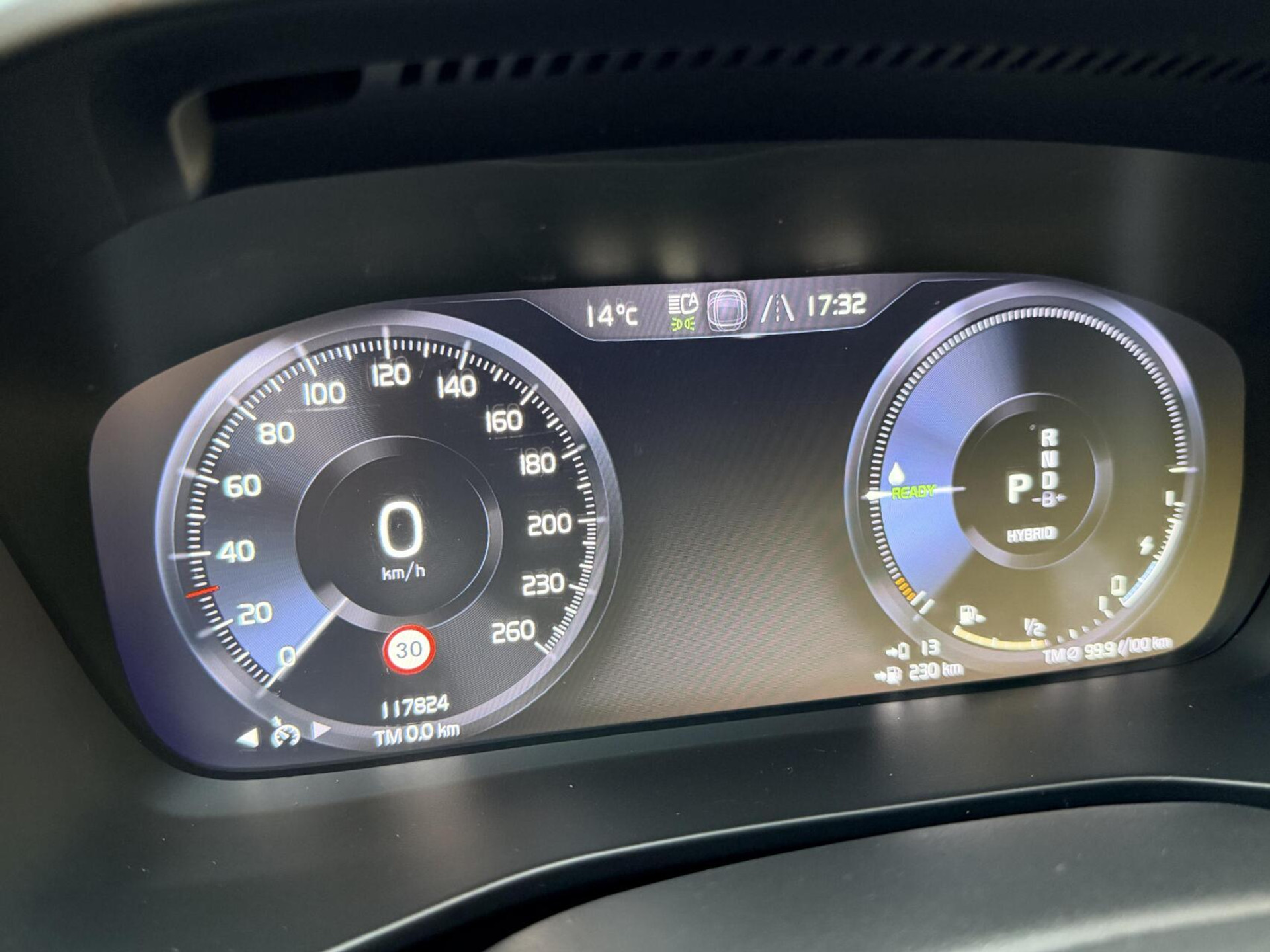 Volvo XC40 1.5 T5 Twin Engine Inscription Automaat | Leren bekleding | LED verlichting | Stoelverwarming | Getint glas | 19 inch lichtmetalen velgen | Apple CarPlay | Climate & cruise control | Parkeersensoren achter 48598809-4.jpg | Timcars.nl