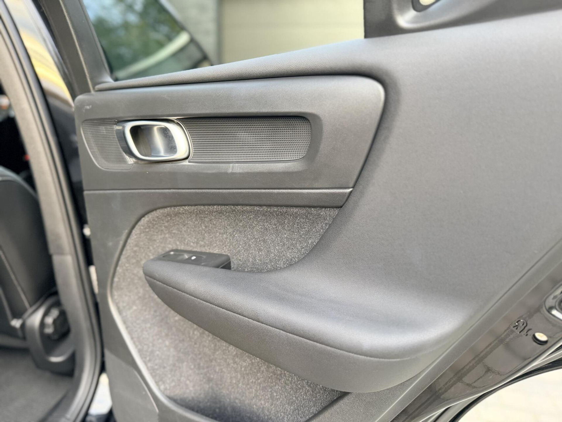 Volvo XC40 1.5 T5 Twin Engine Inscription Automaat | Leren bekleding | LED verlichting | Stoelverwarming | Getint glas | 19 inch lichtmetalen velgen | Apple CarPlay | Climate & cruise control | Parkeersensoren achter 48598809-47.jpg | Timcars.nl