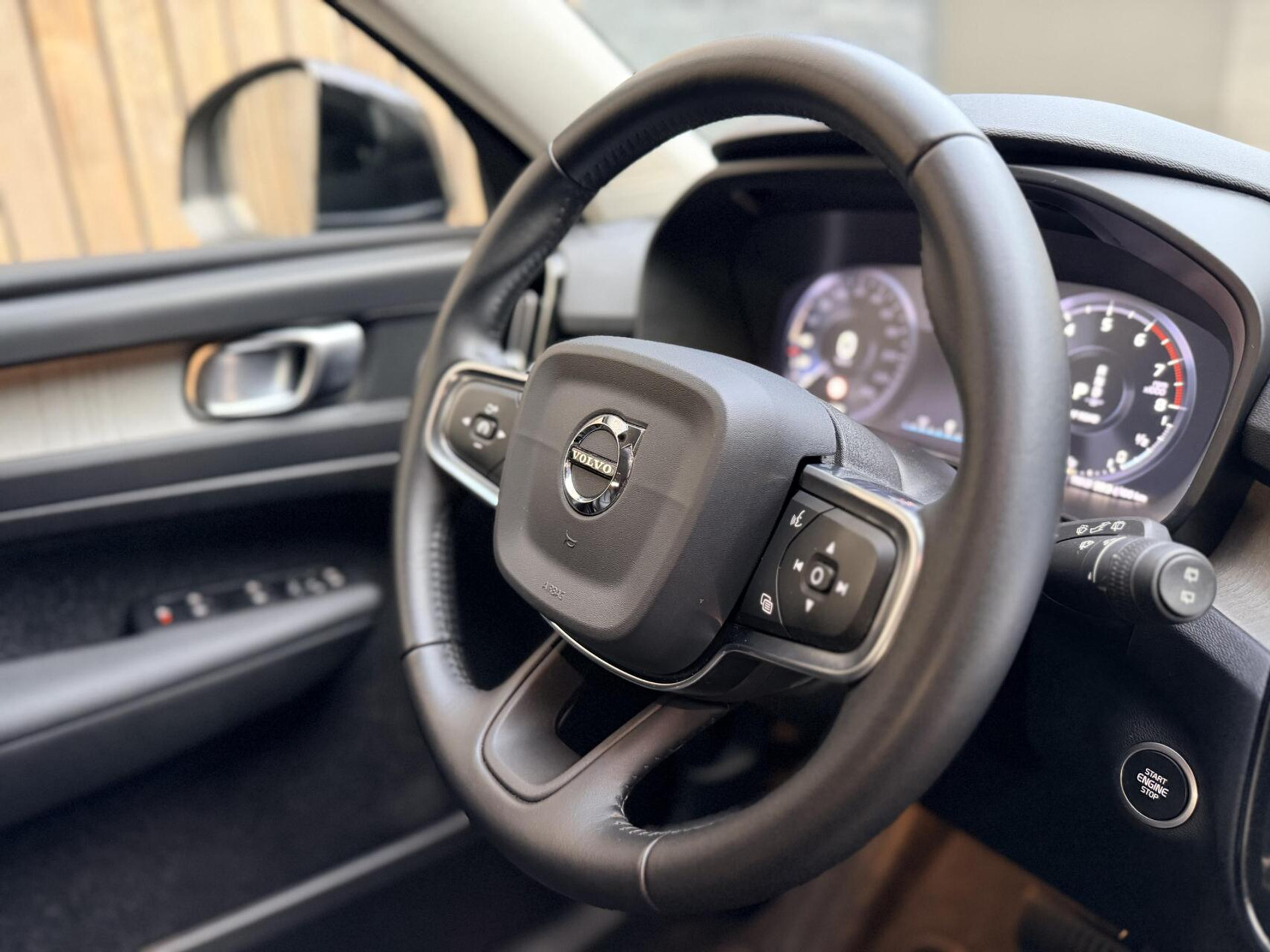 Volvo XC40 1.5 T5 Twin Engine Inscription Automaat | Leren bekleding | LED verlichting | Stoelverwarming | Getint glas | 19 inch lichtmetalen velgen | Apple CarPlay | Climate & cruise control | Parkeersensoren achter 48598809-55.jpg | Timcars.nl