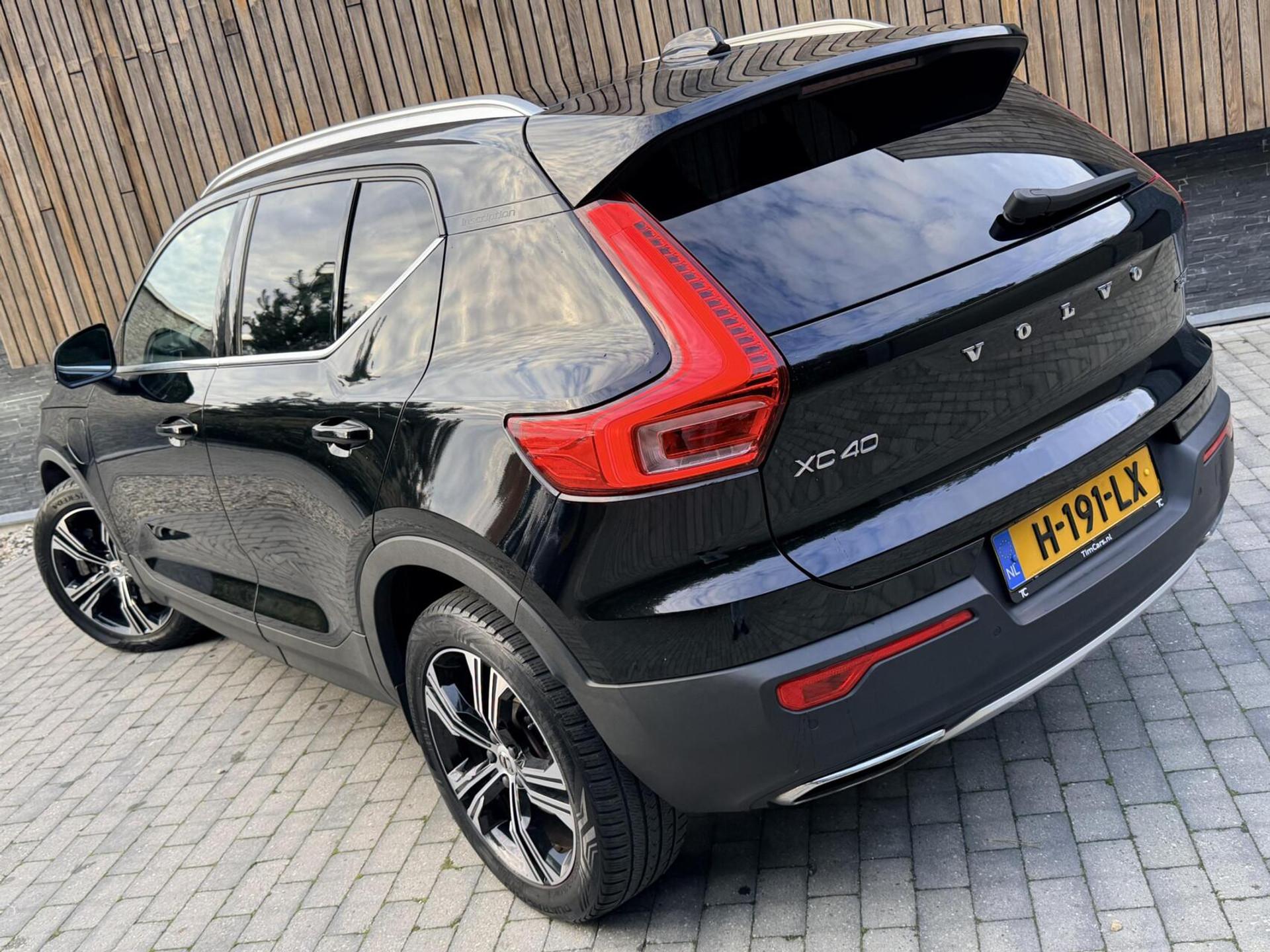 Volvo XC40 1.5 T5 Twin Engine Inscription Automaat | Leren bekleding | LED verlichting | Stoelverwarming | Getint glas | 19 inch lichtmetalen velgen | Apple CarPlay | Climate & cruise control | Parkeersensoren achter 48598809-57.jpg | Timcars.nl
