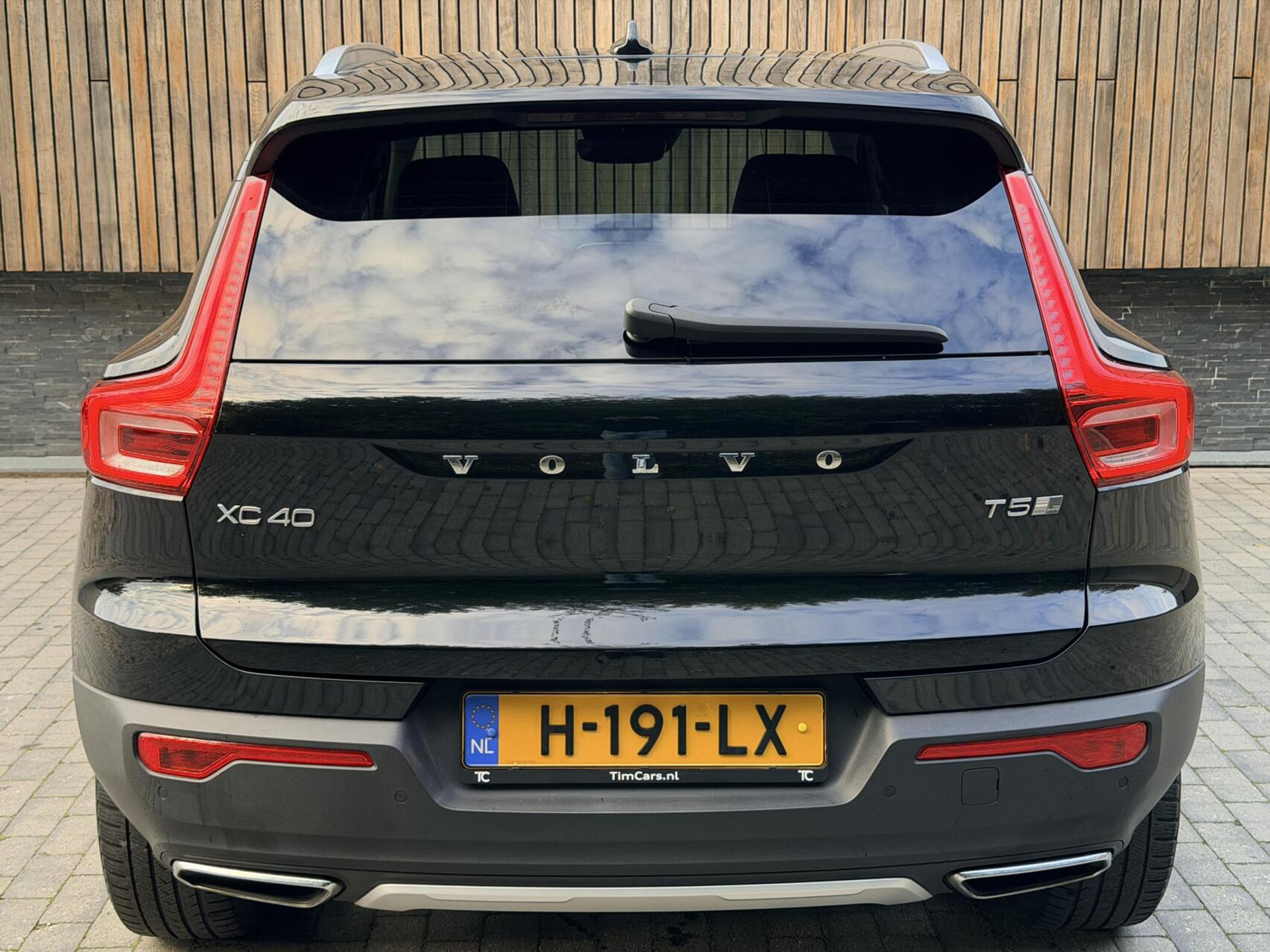 Volvo XC40 1.5 T5 Twin Engine Inscription Automaat | Leren bekleding | LED verlichting | Stoelverwarming | Getint glas | 19 inch lichtmetalen velgen | Apple CarPlay | Climate & cruise control | Parkeersensoren achter 48598809-59.jpg | Timcars.nl