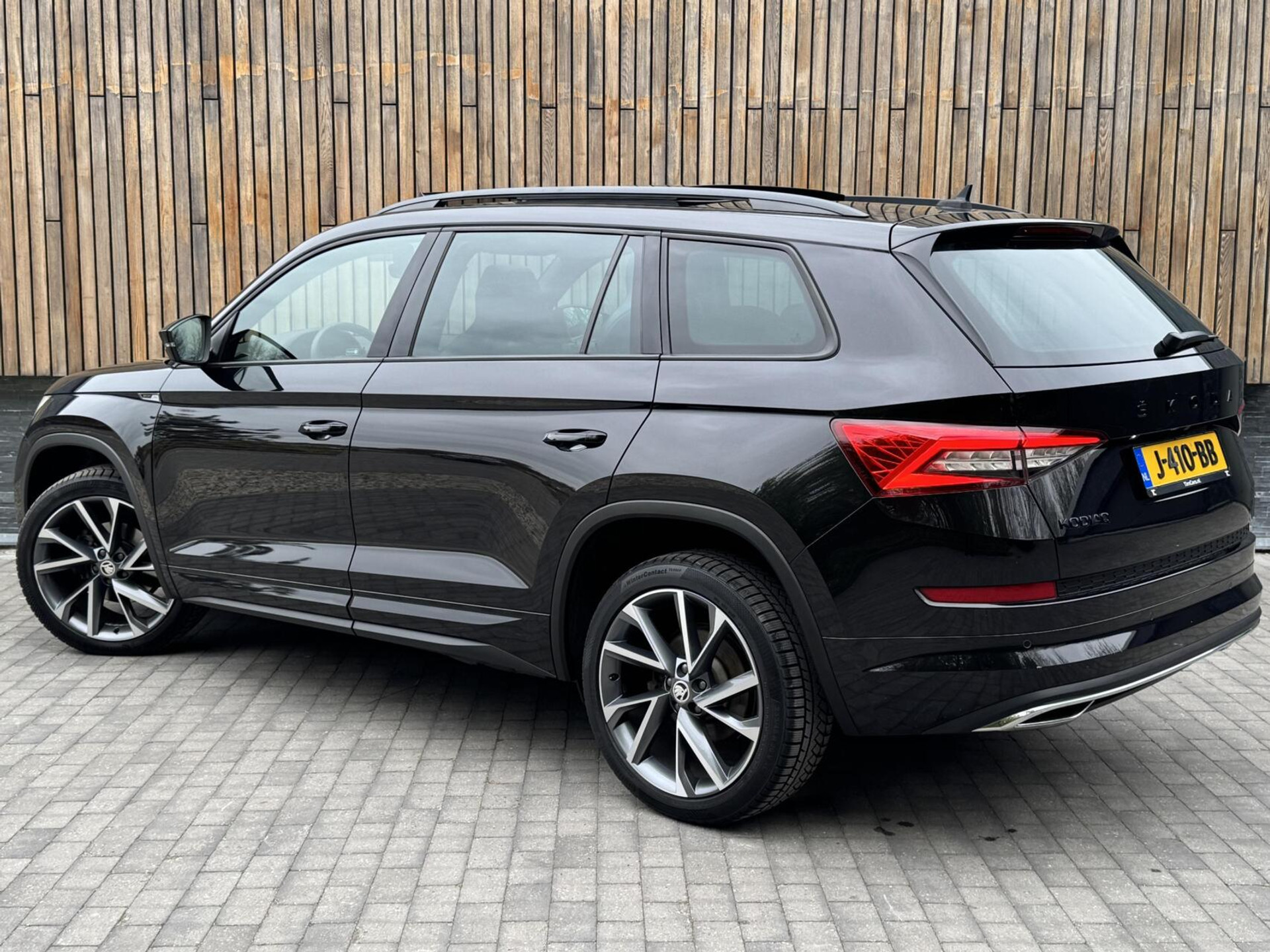 Škoda Kodiaq 1.5 TSI Sportline Automaat | Panoramadak | ACC adaptieve cruise control | 20 inch lichtmetalen velgen | Dodehoek detectie | LED koplampen | Canton HiFi | Keyless Entry&Start | Parkeersensoren voor en achter | Achteruitrijcamera 48650985-41.jpg | Timcars.nl
