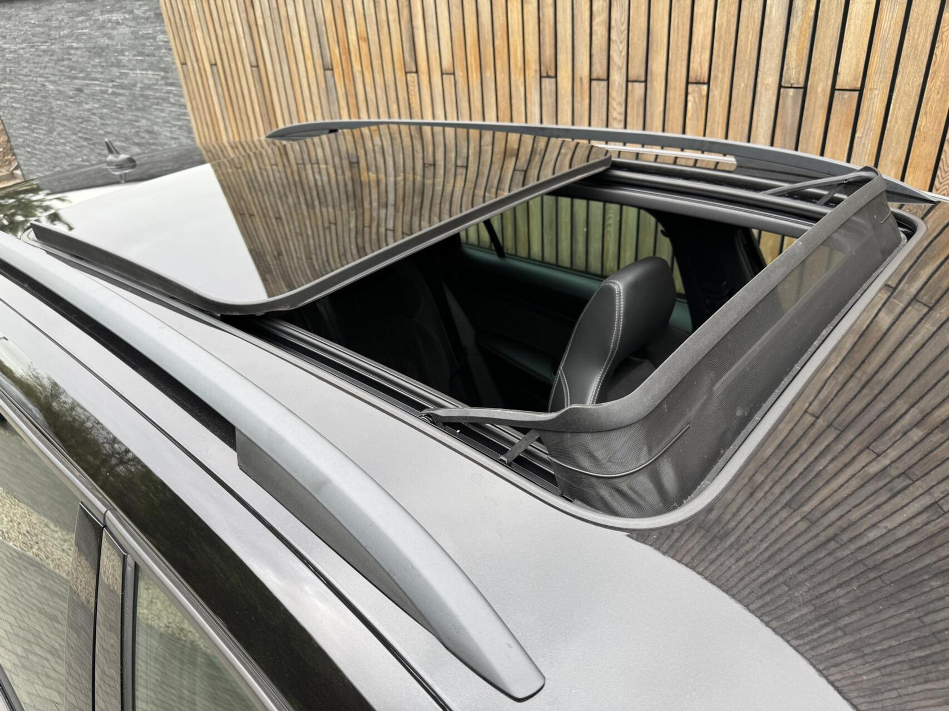 Škoda Kodiaq 1.5 TSI Sportline Automaat | Panoramadak | ACC adaptieve cruise control | 20 inch lichtmetalen velgen | Dodehoek detectie | LED koplampen | Canton HiFi | Keyless Entry&Start | Parkeersensoren voor en achter | Achteruitrijcamera 48650985-48.jpg | Timcars.nl