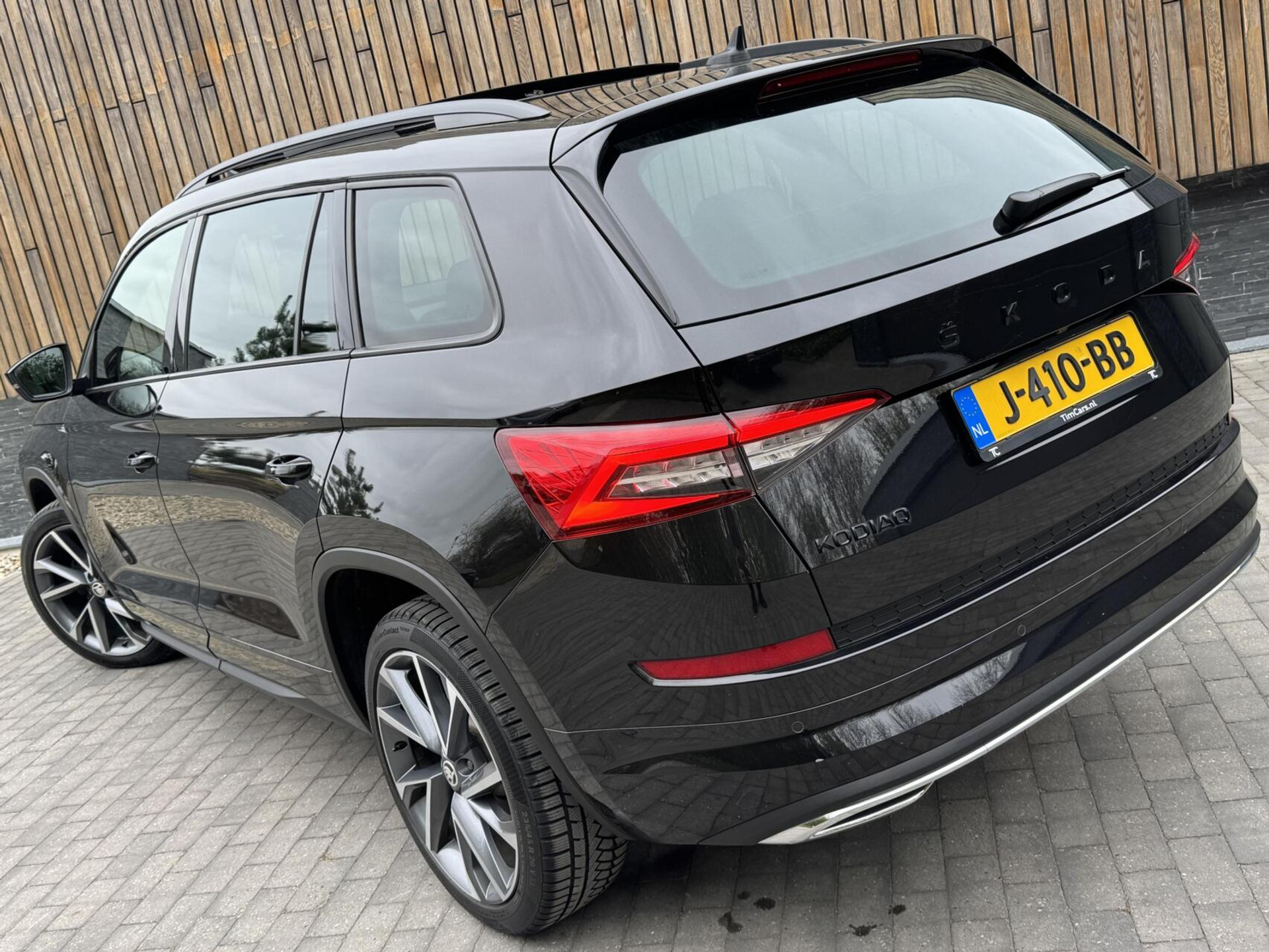 Škoda Kodiaq 1.5 TSI Sportline Automaat | Panoramadak | ACC adaptieve cruise control | 20 inch lichtmetalen velgen | Dodehoek detectie | LED koplampen | Canton HiFi | Keyless Entry&Start | Parkeersensoren voor en achter | Achteruitrijcamera 48650985-63.jpg | Timcars.nl
