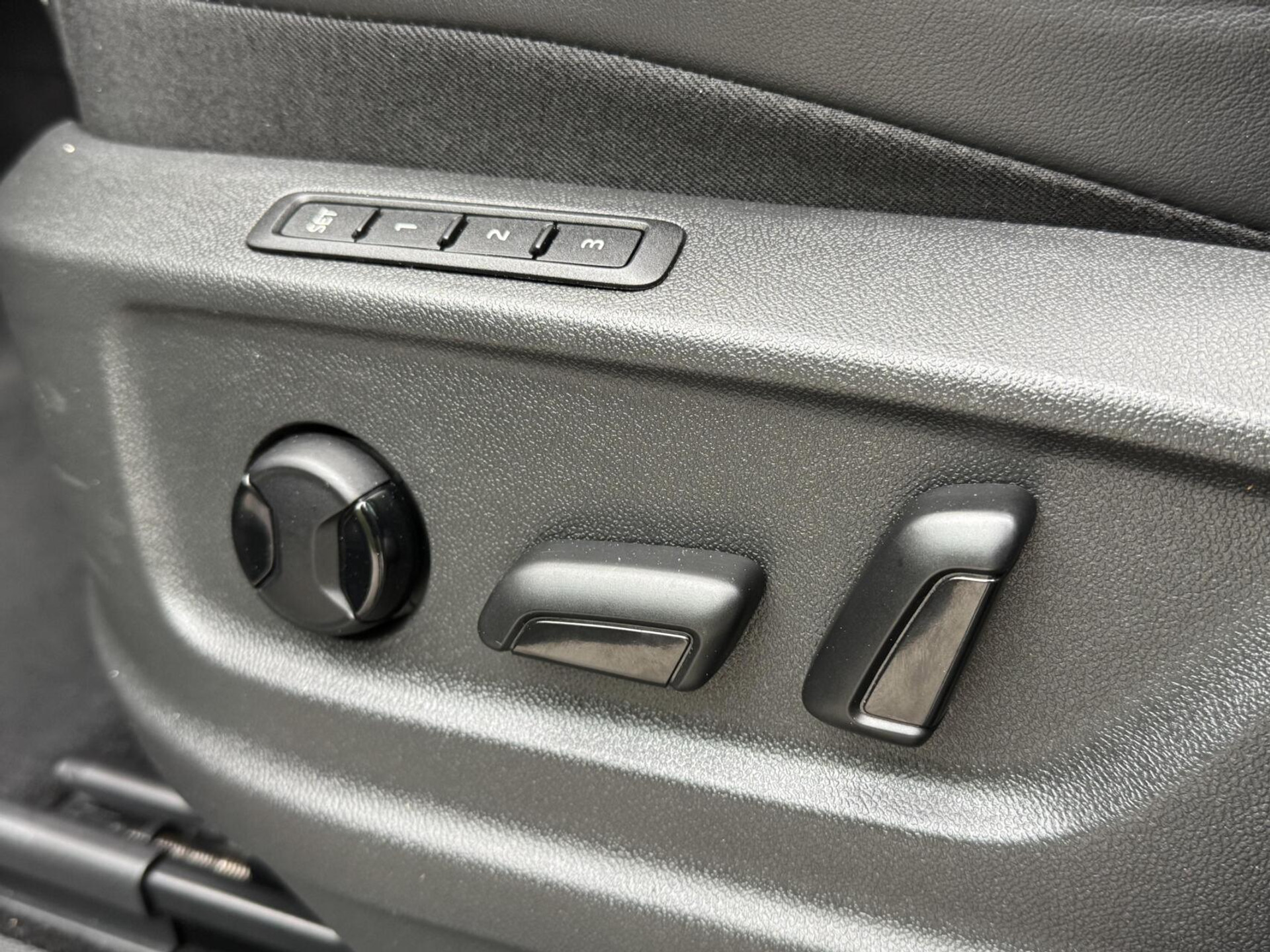 Škoda Kodiaq 1.5 TSI Sportline Automaat | Panoramadak | ACC adaptieve cruise control | 20 inch lichtmetalen velgen | Dodehoek detectie | LED koplampen | Canton HiFi | Keyless Entry&Start | Parkeersensoren voor en achter | Achteruitrijcamera 48650985-9.jpg | Timcars.nl