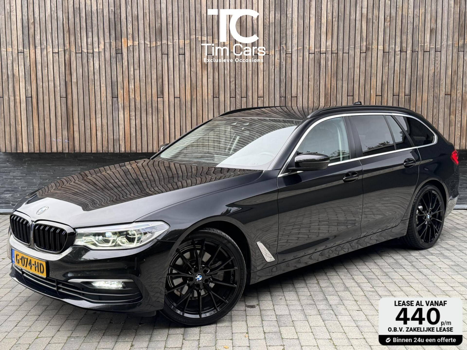BMW 5 Serie Touring 520i High Executive Automaat | Apple CarPlay | Leren bekleding | Stoelverwarming | LED verlichting | Comfortstoelen met memory-functie | Draadloze telefoonlader | Achteruitrijcamera 48866745-0.jpg | Timcars.nl